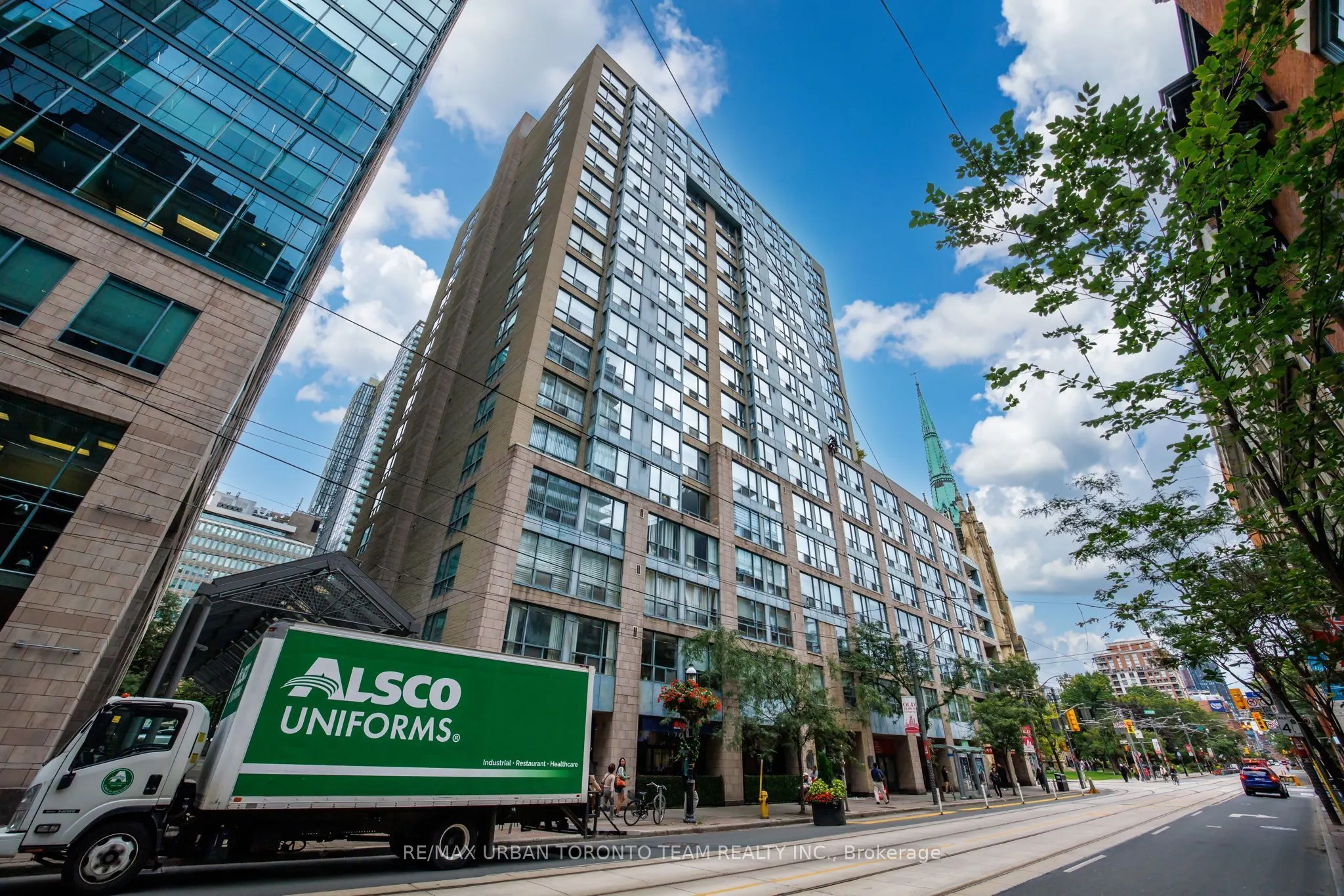 92 King Street E #418