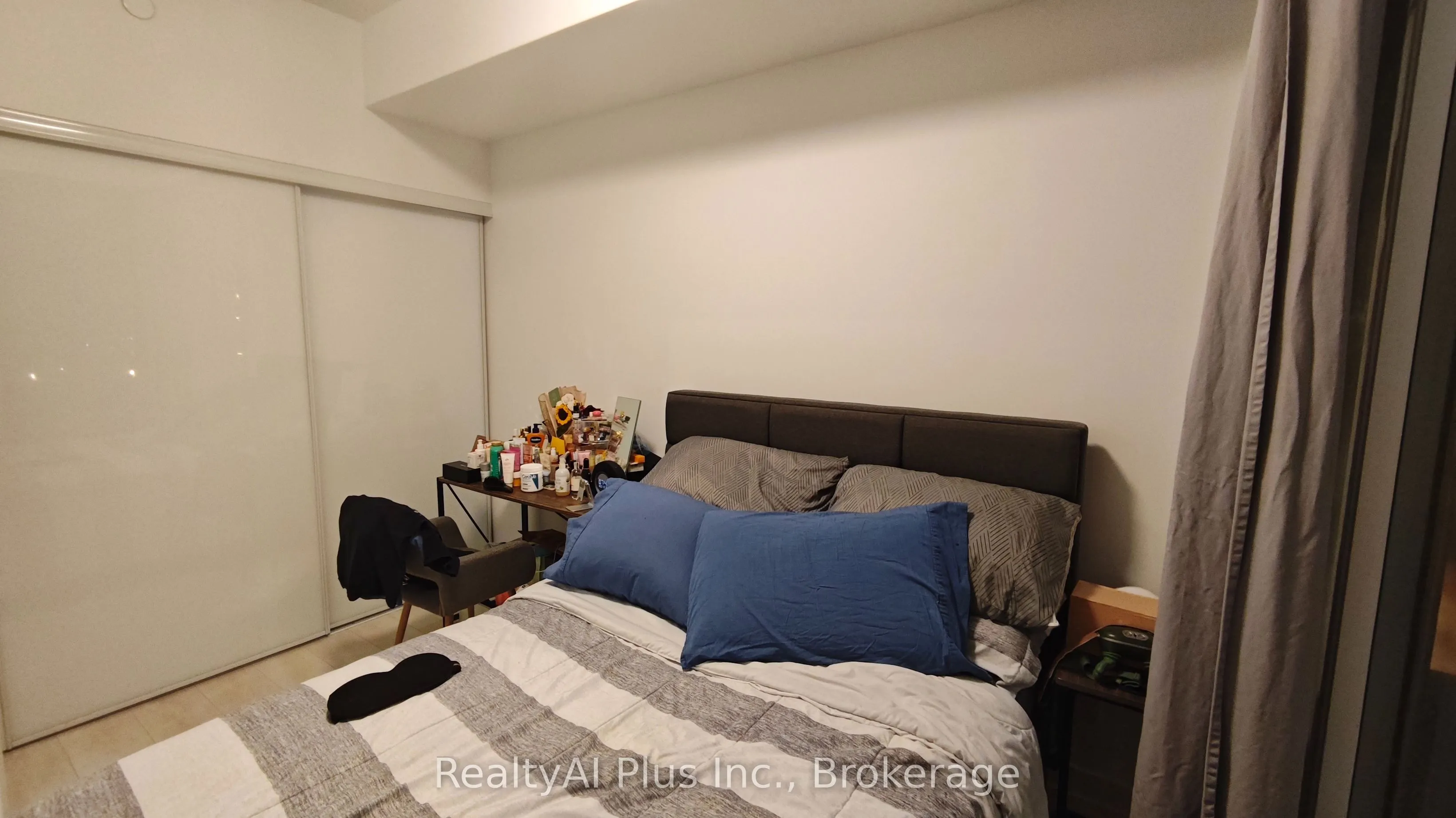 5 Defries Street #1803
