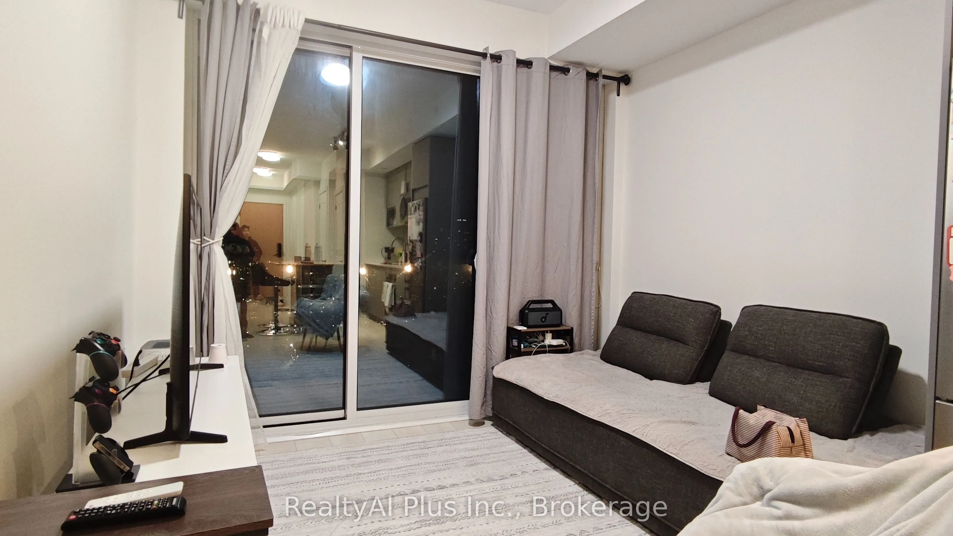 5 Defries Street #1803