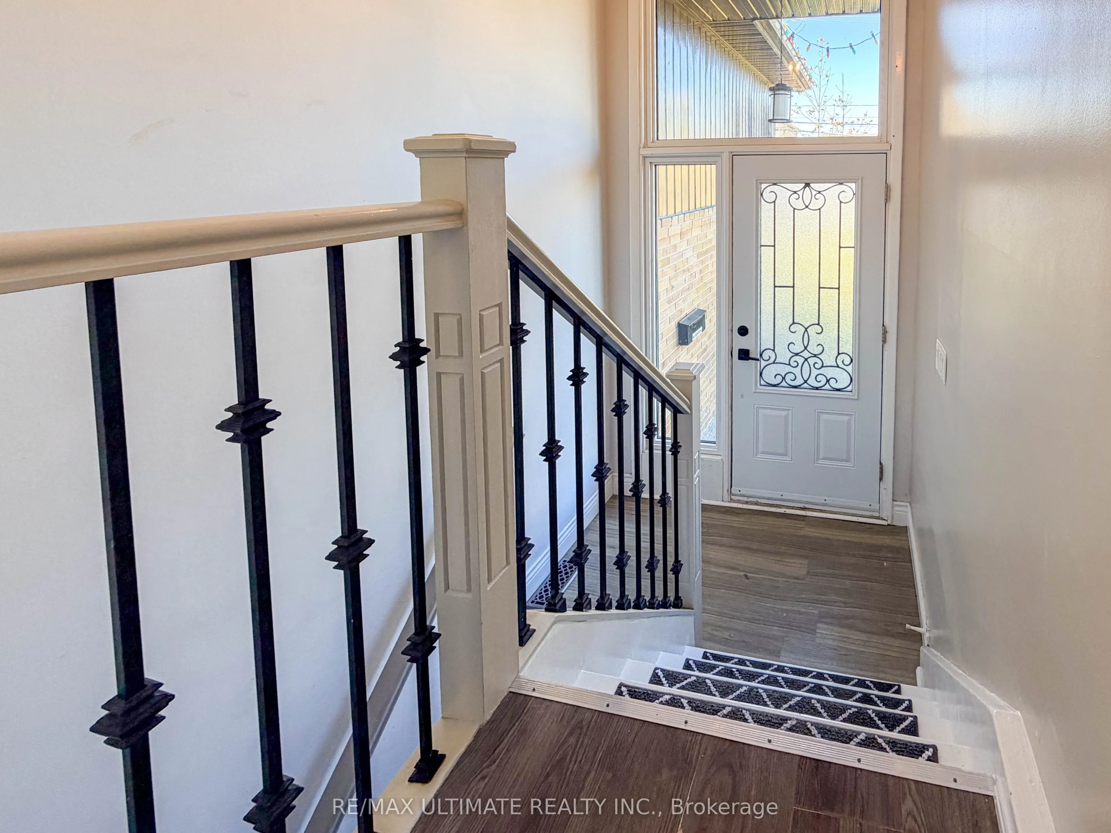 111 Combe Avenue #Main