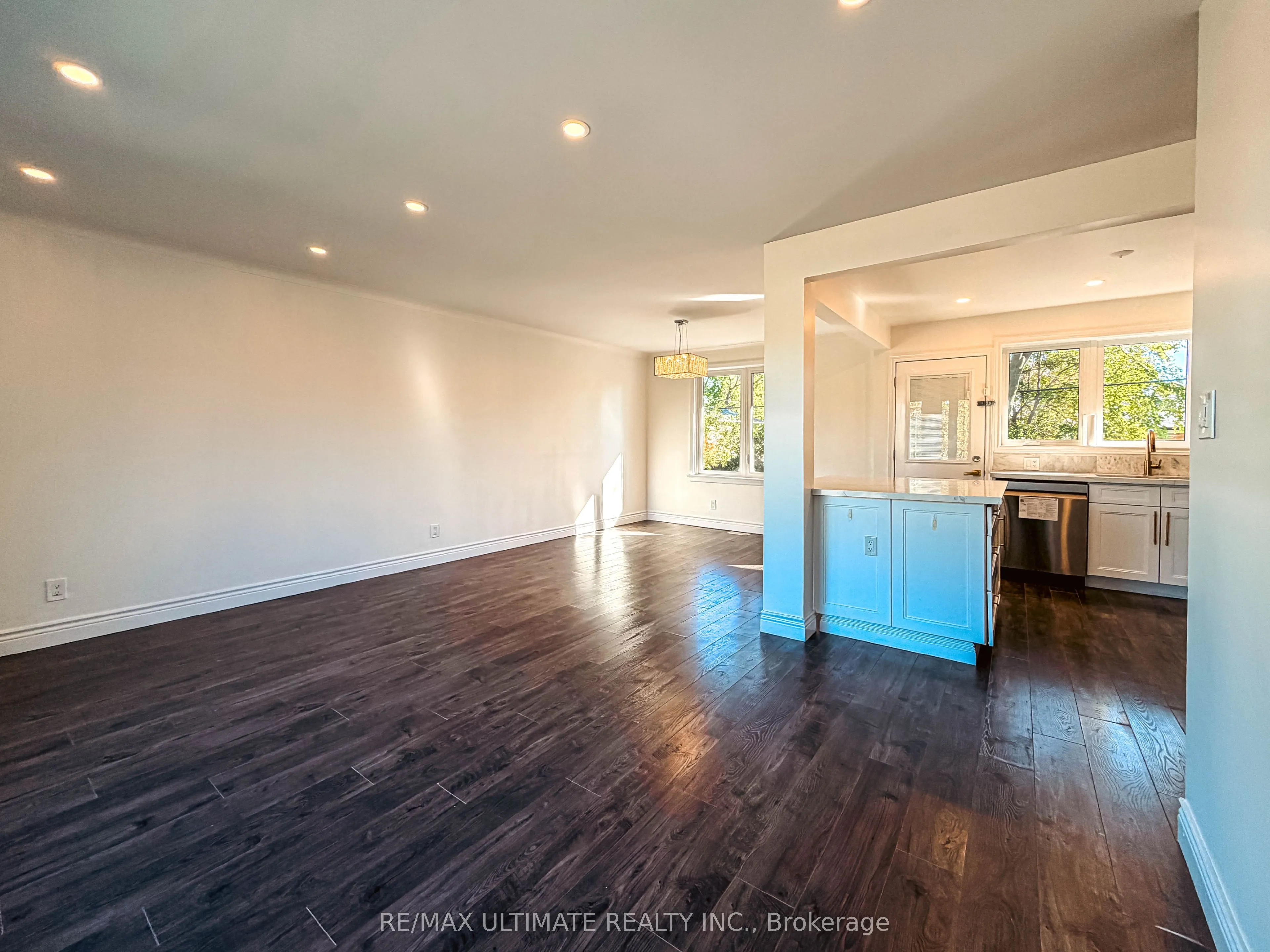 111 Combe Avenue #Main
