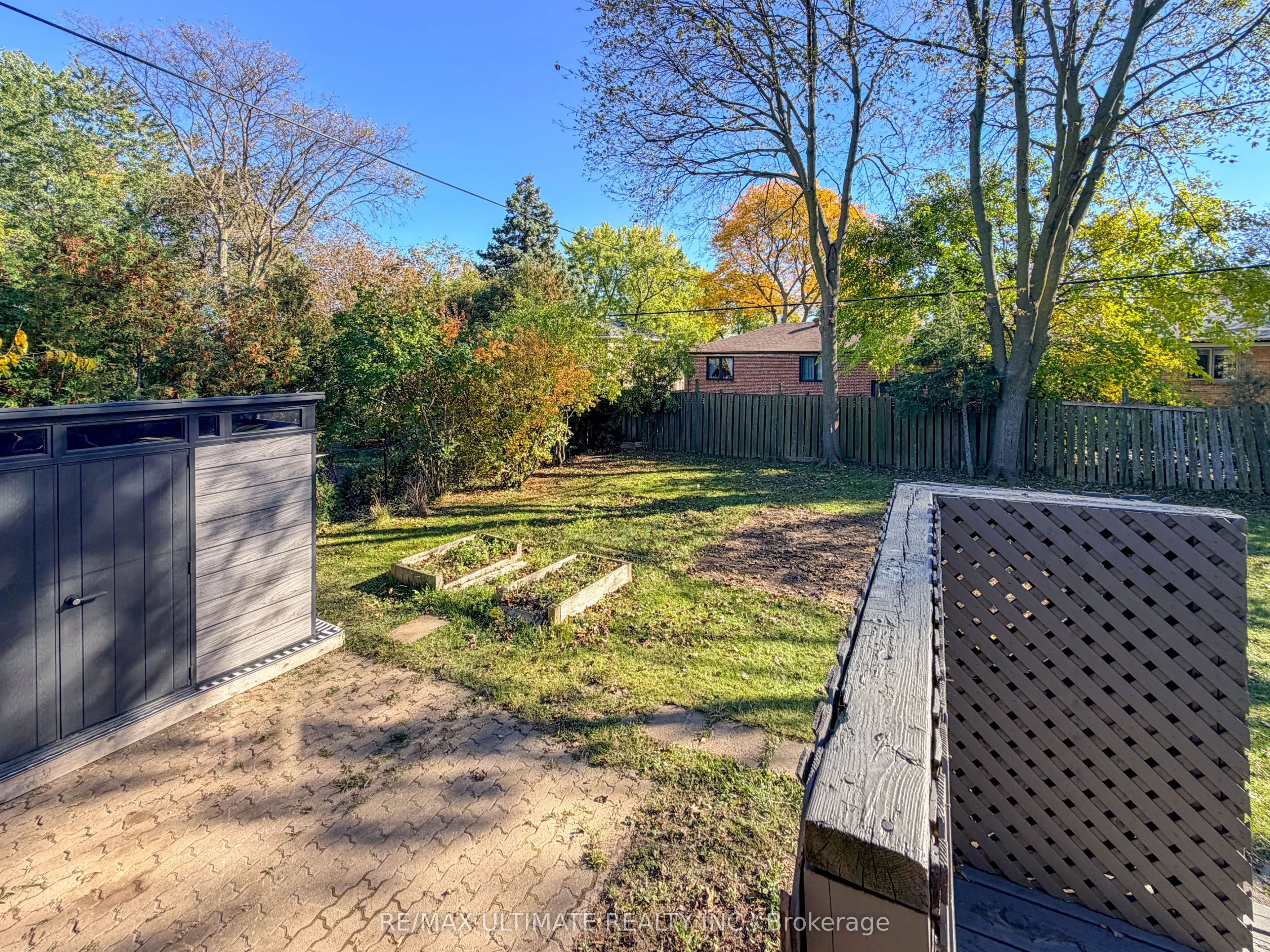 111 Combe Avenue #Main