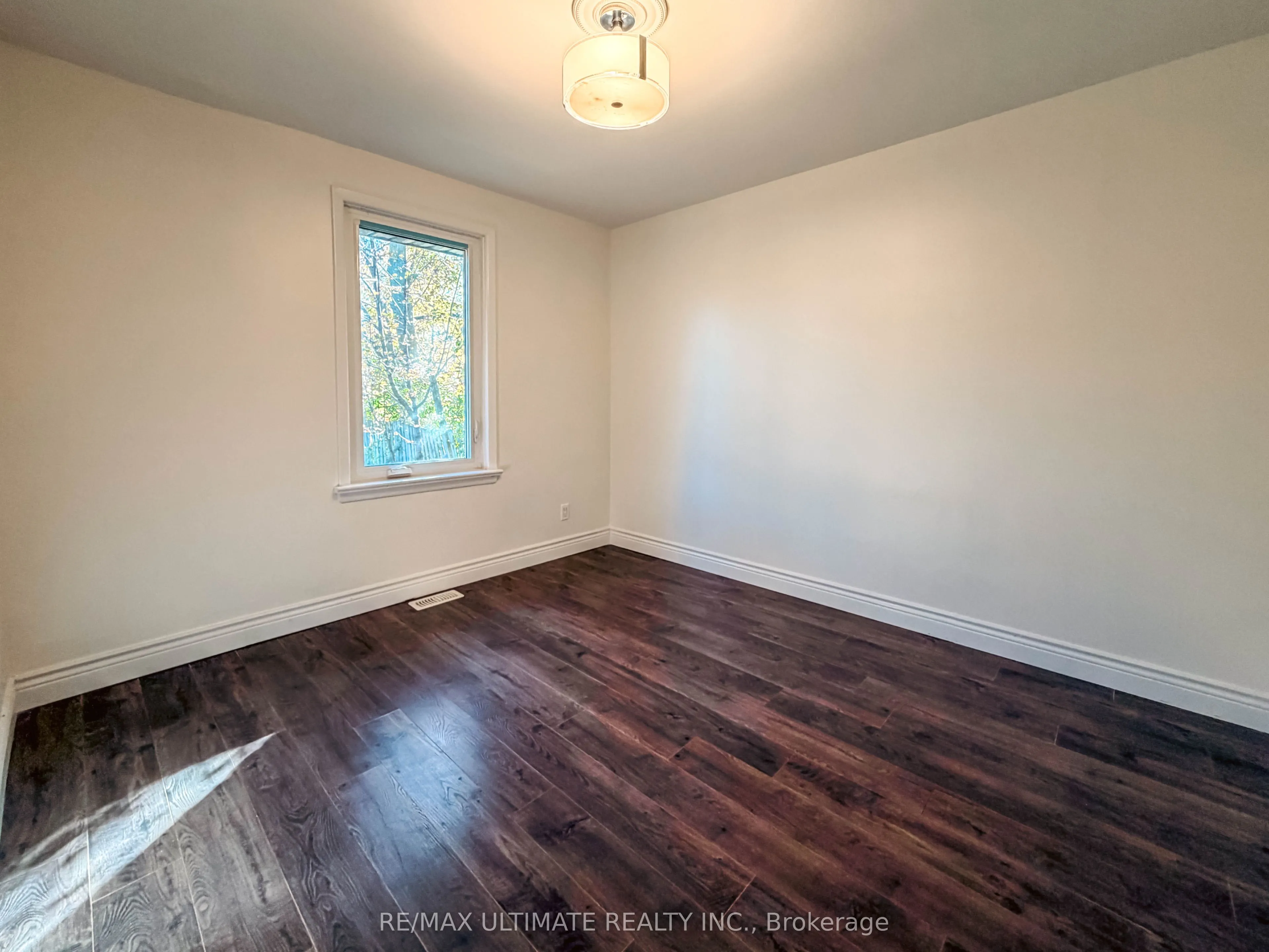 111 Combe Avenue #Main