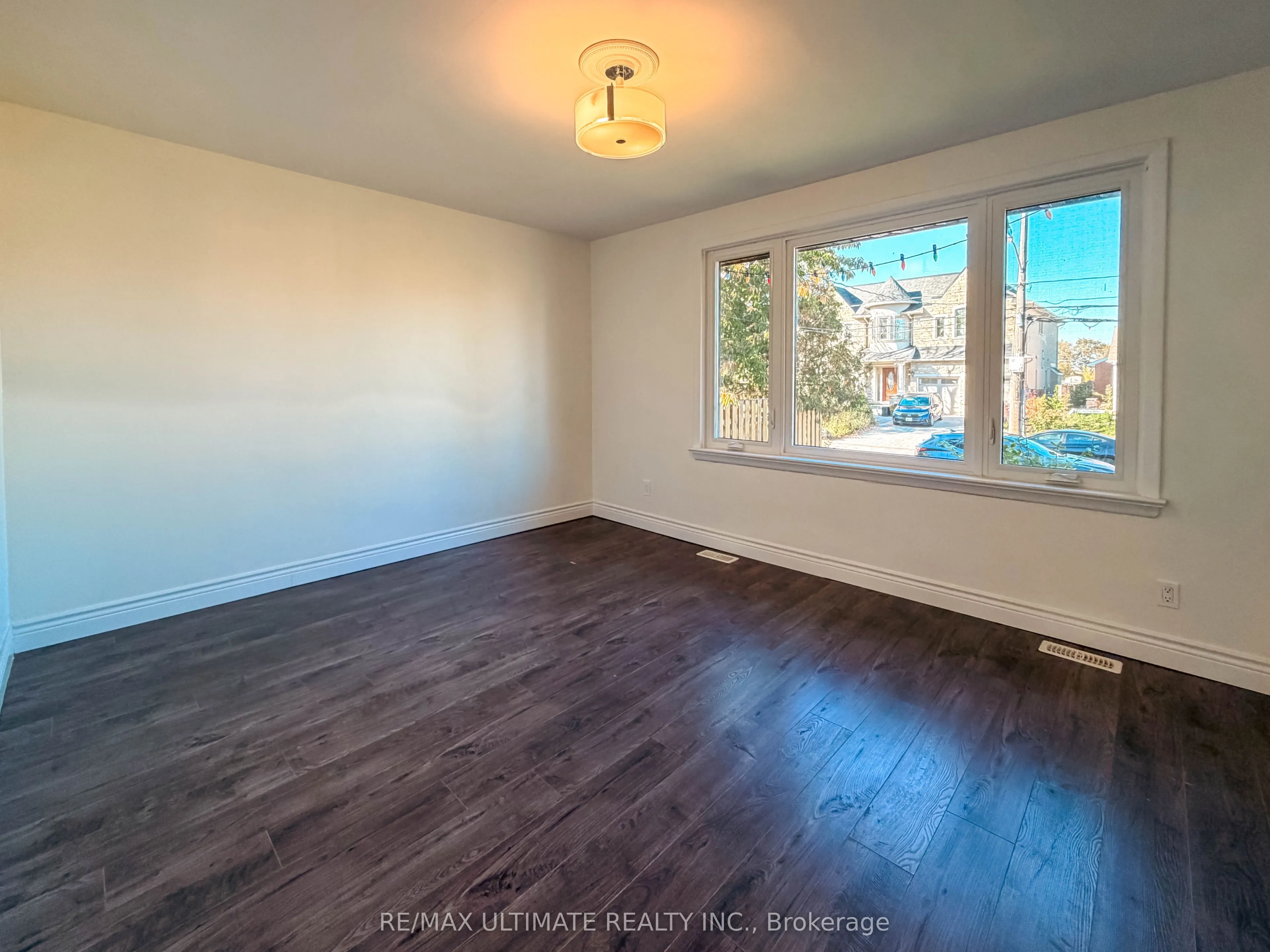 111 Combe Avenue #Main