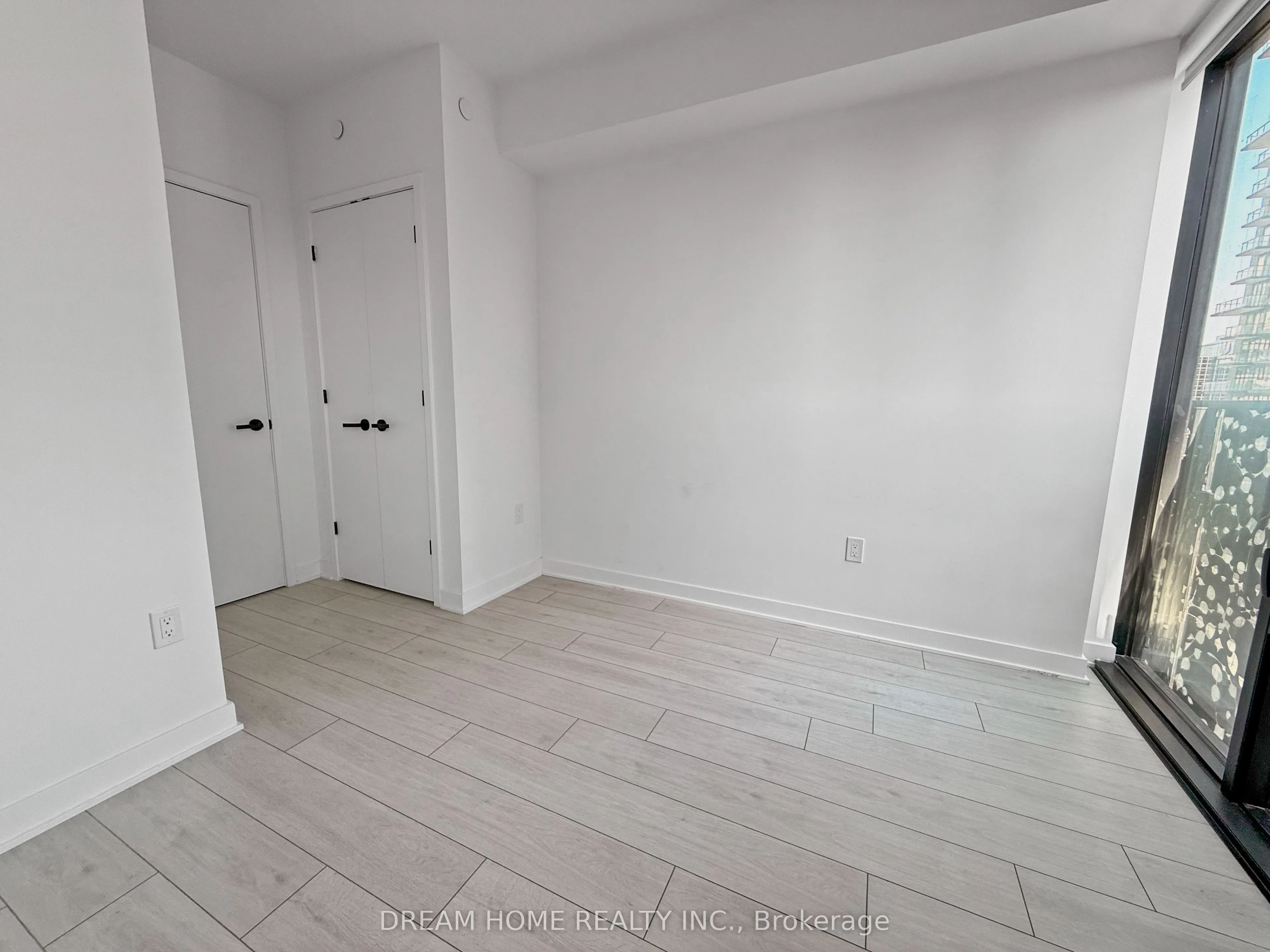 55 Charles Street E #1413