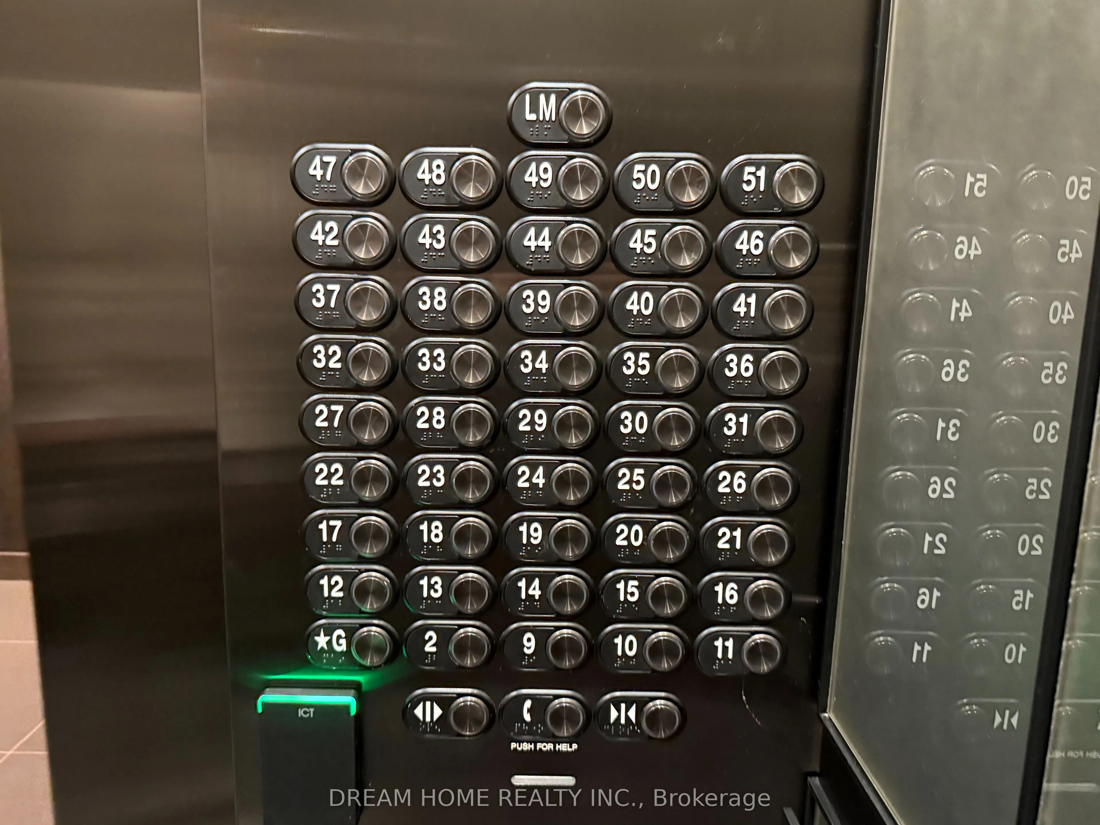 55 Charles Street E #1413