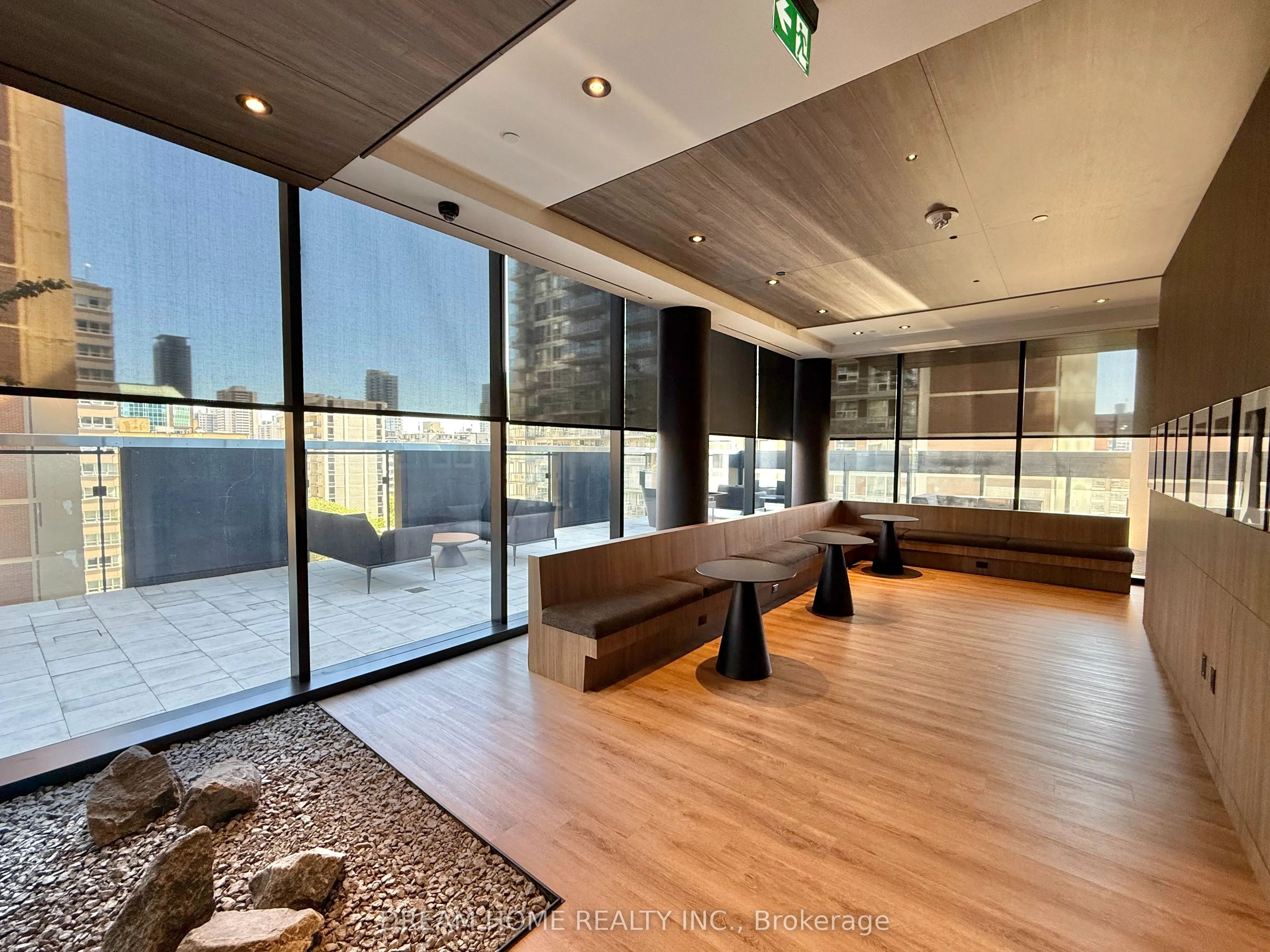 55 Charles Street E #1413