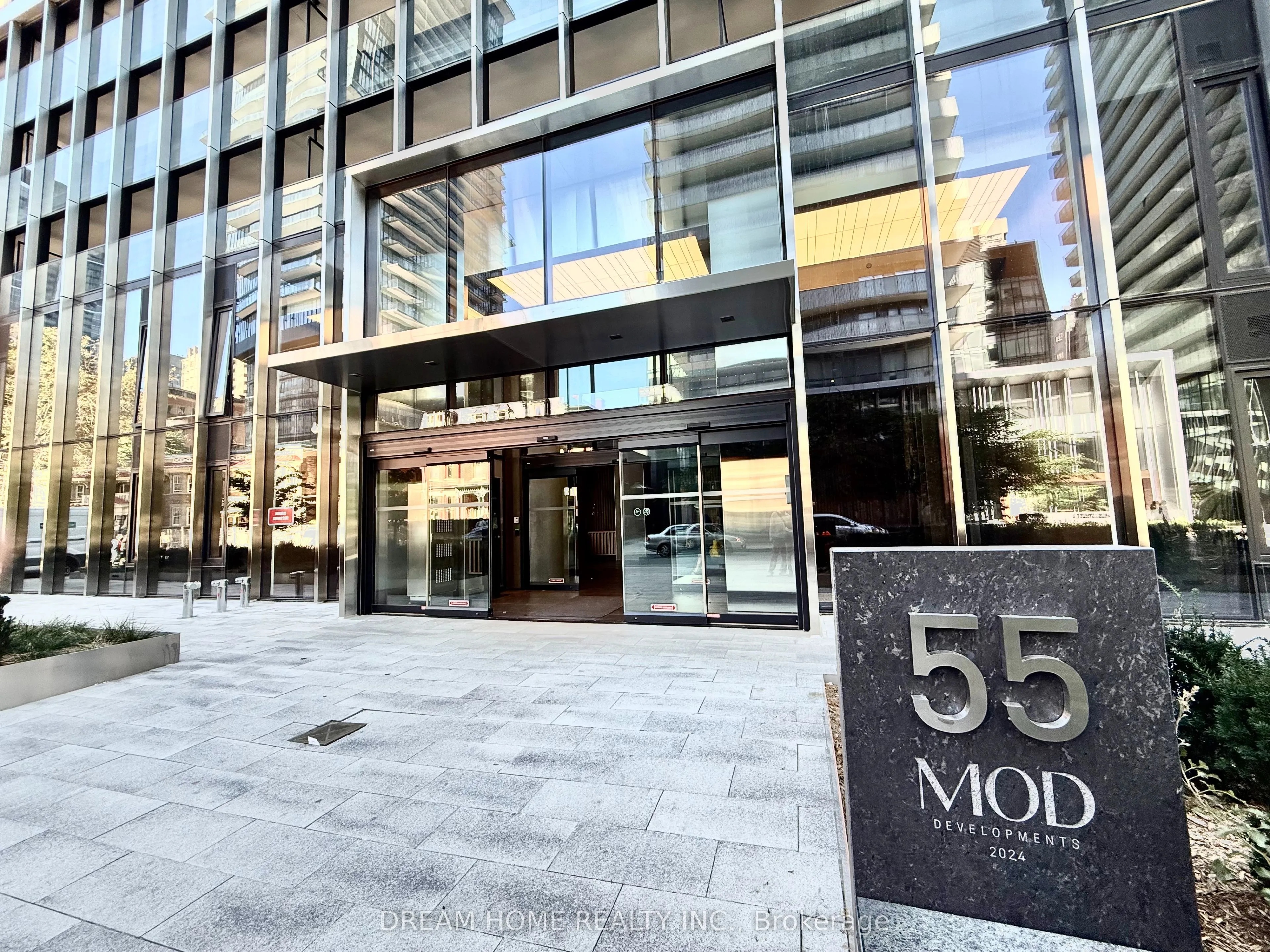 55 Charles Street E #1413