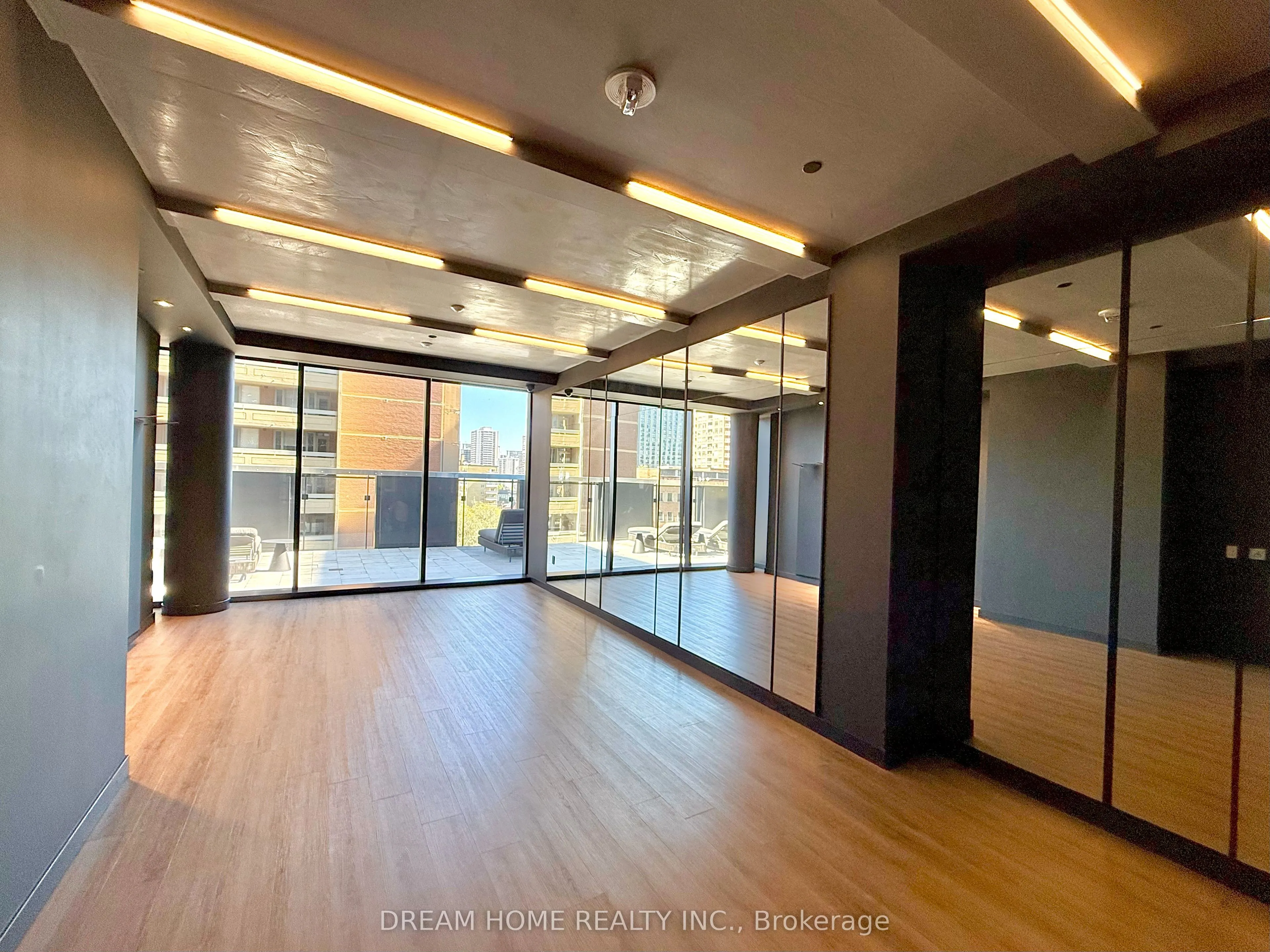 55 Charles Street E #1413