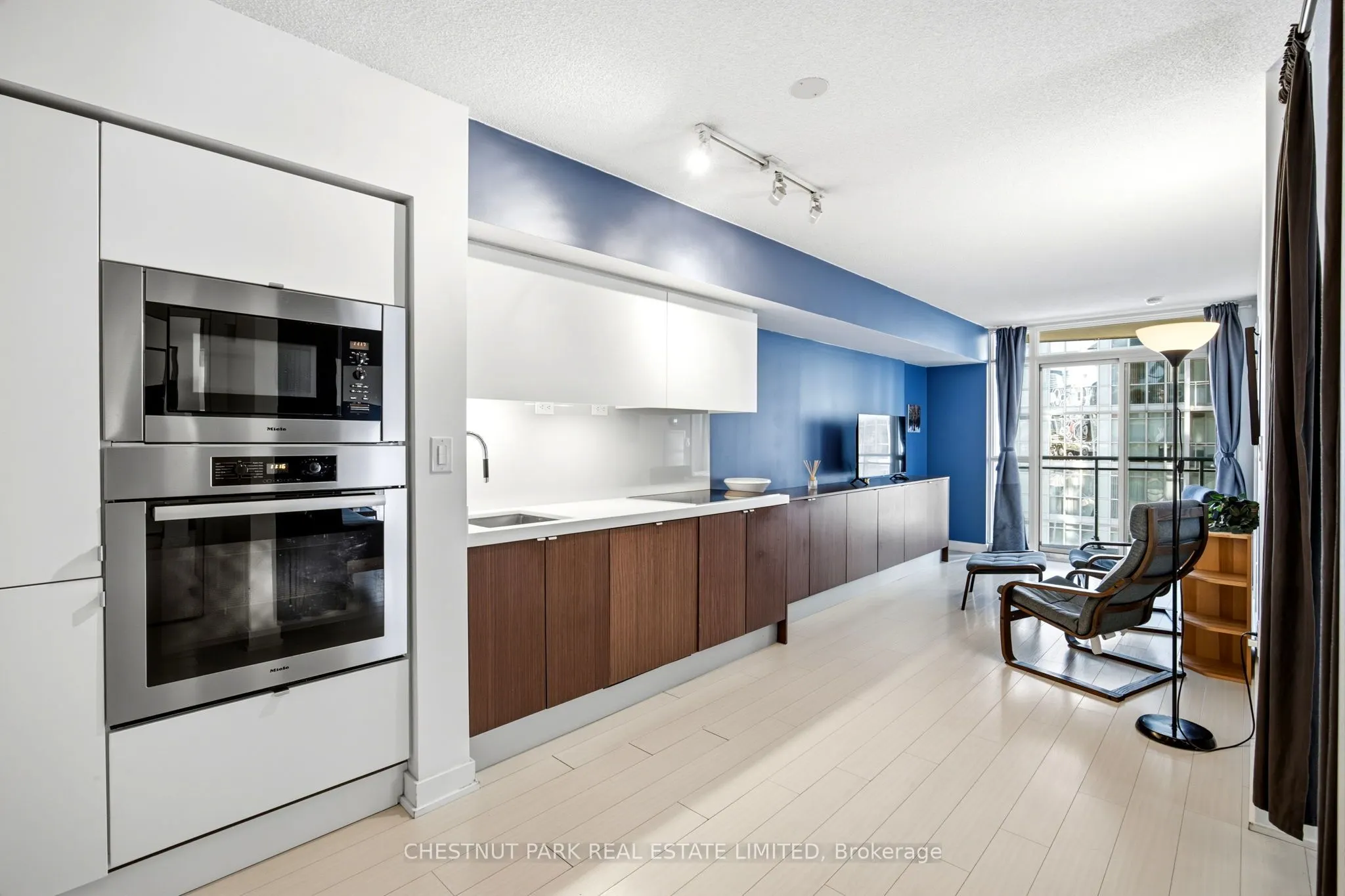 21 Iceboat Terrace #727
