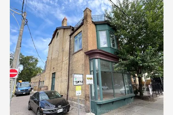 410 Dundas Street E
