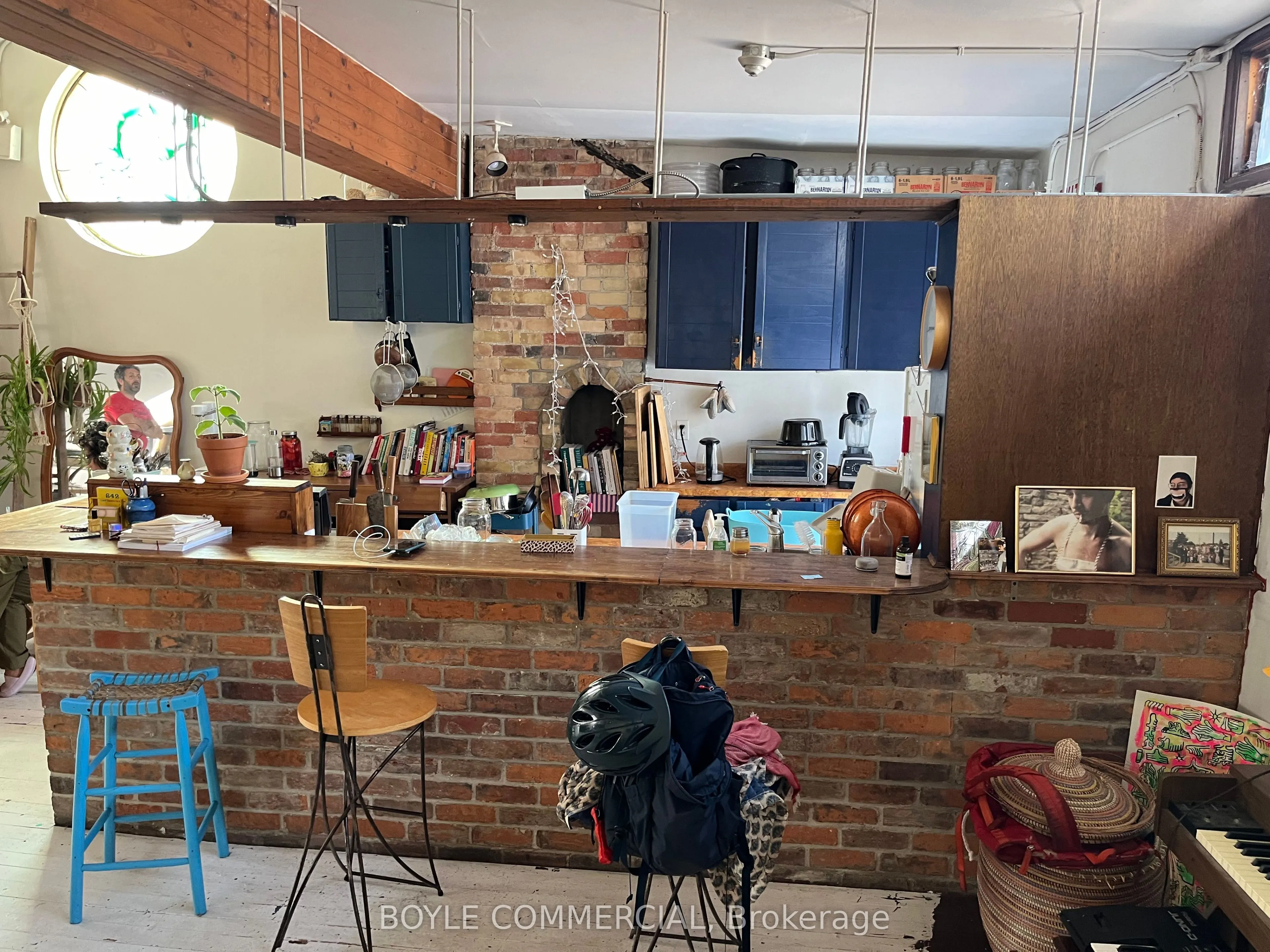 410 Dundas Street E