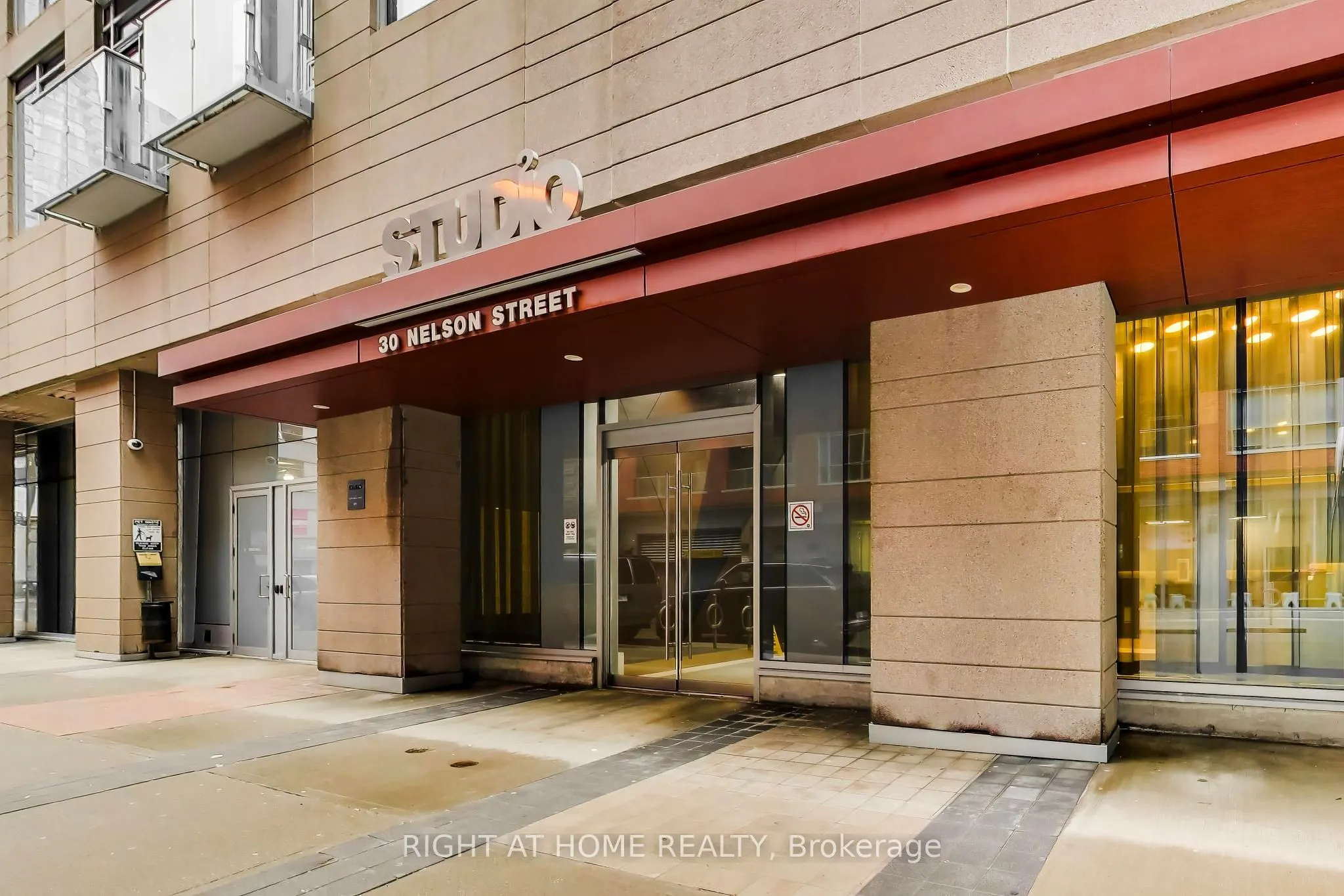 30 Nelson Street #PH102