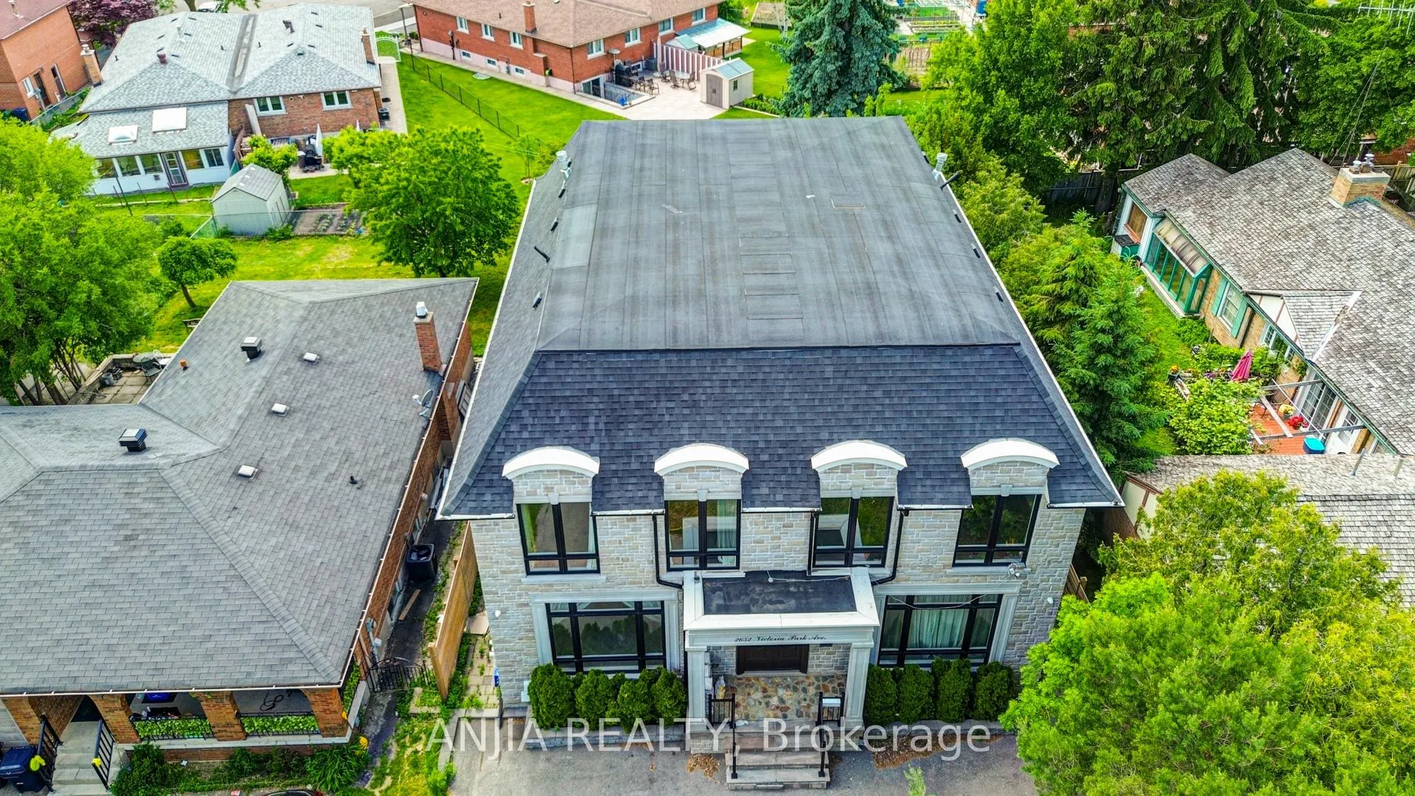 2652 Victoria Park Avenue