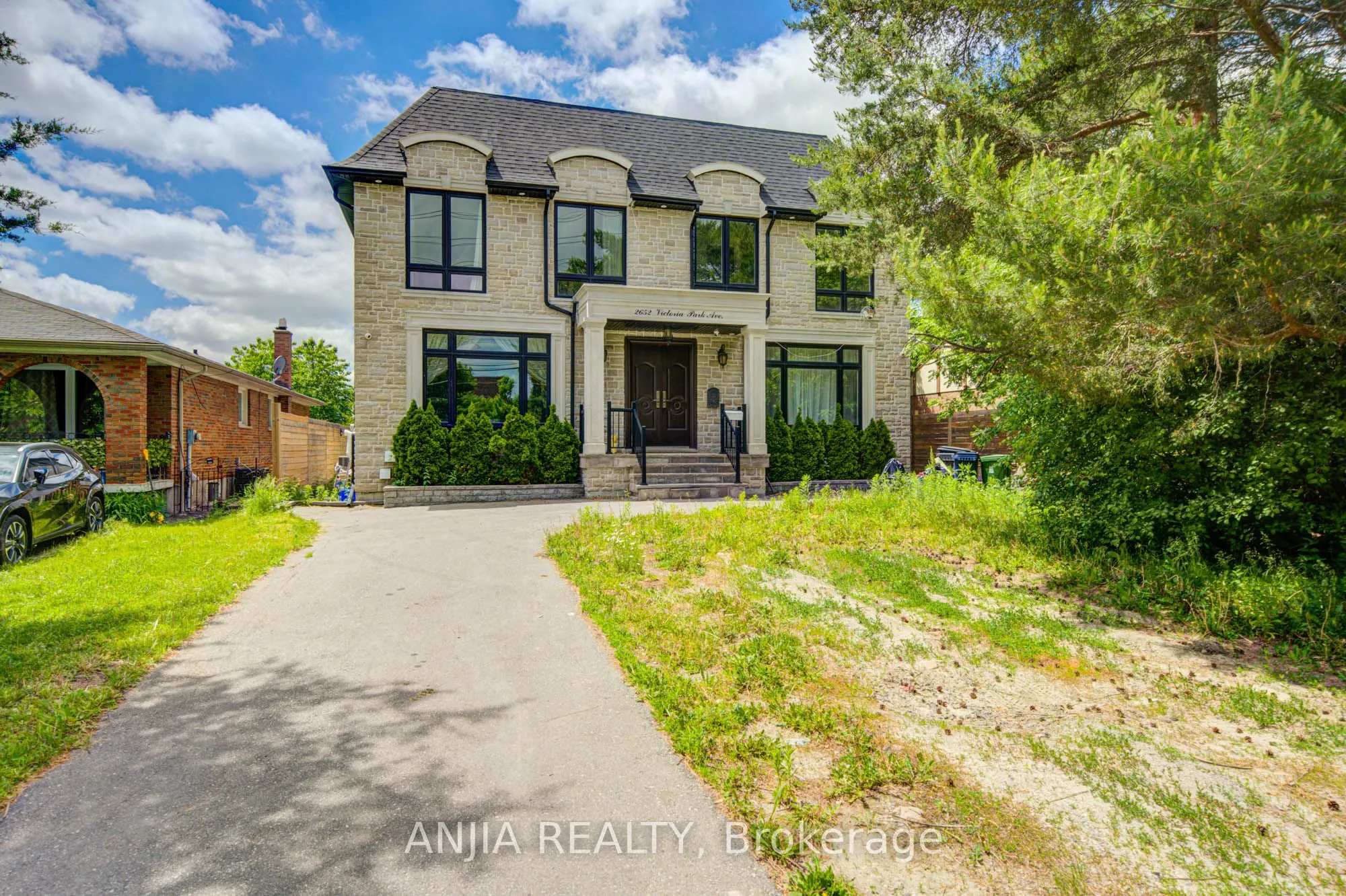 2652 Victoria Park Avenue