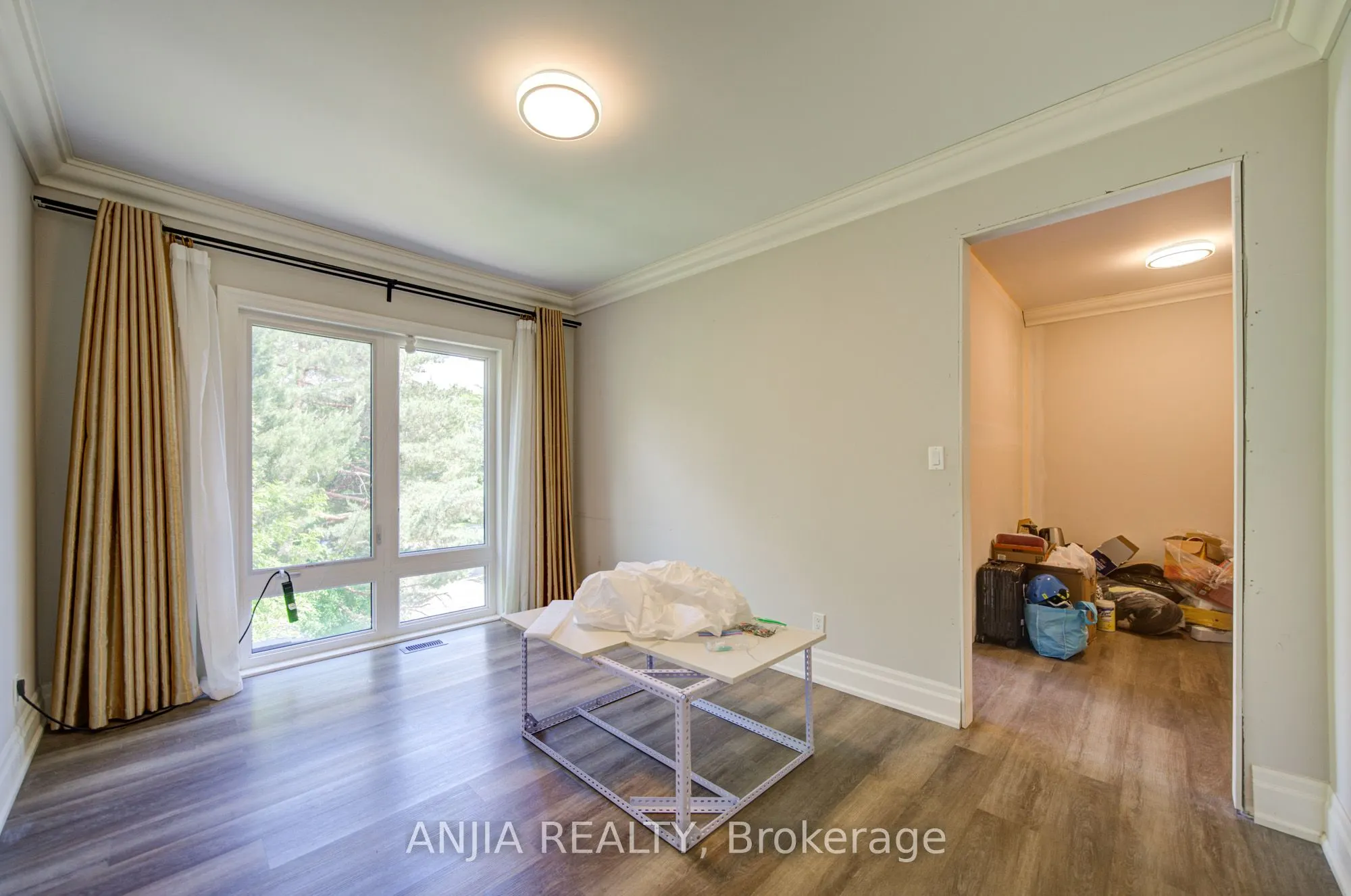 2652 Victoria Park Avenue