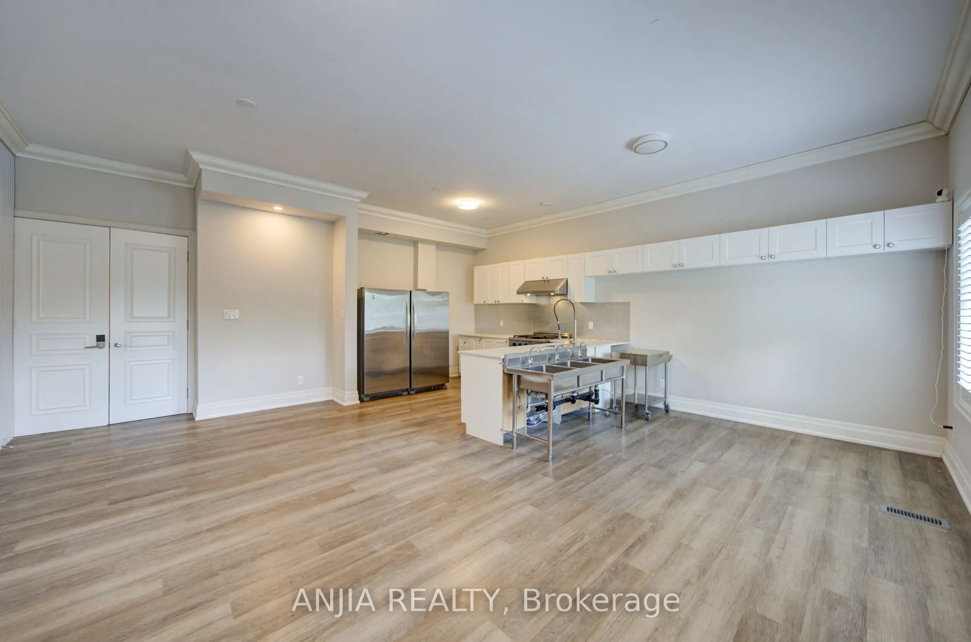 2652 Victoria Park Avenue