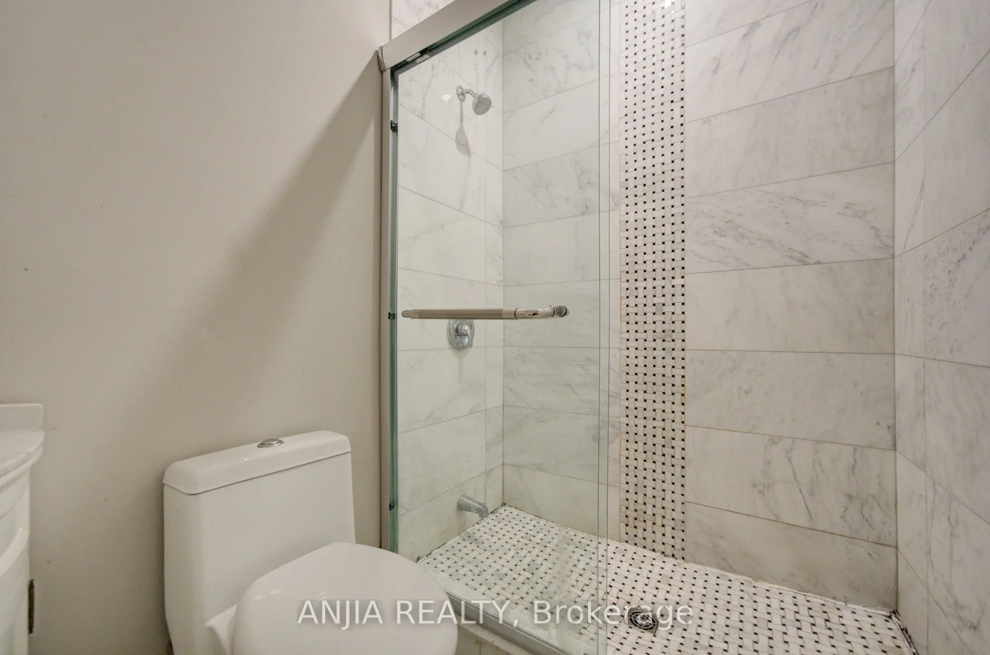 2652 Victoria Park Avenue
