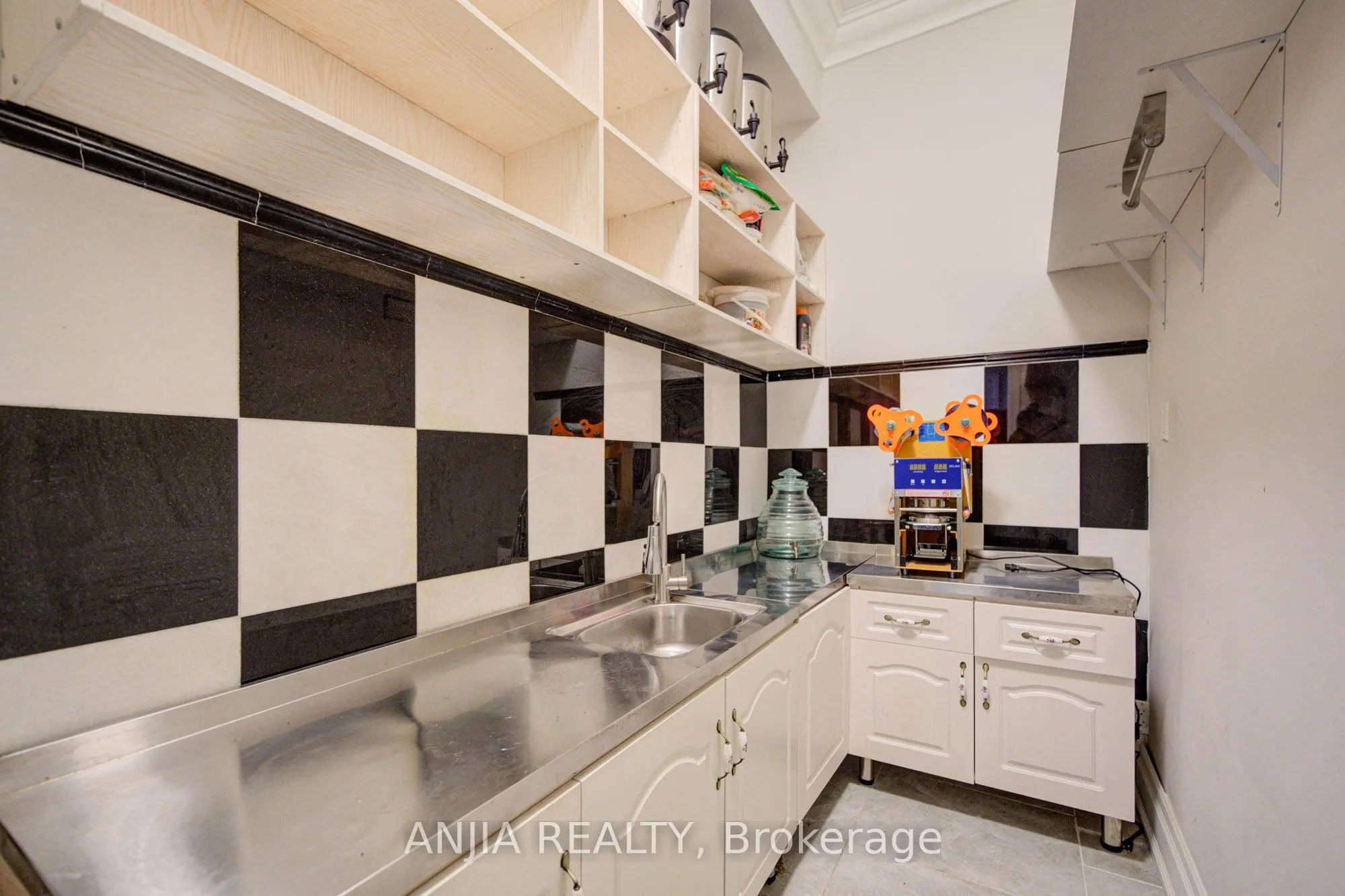 2652 Victoria Park Avenue