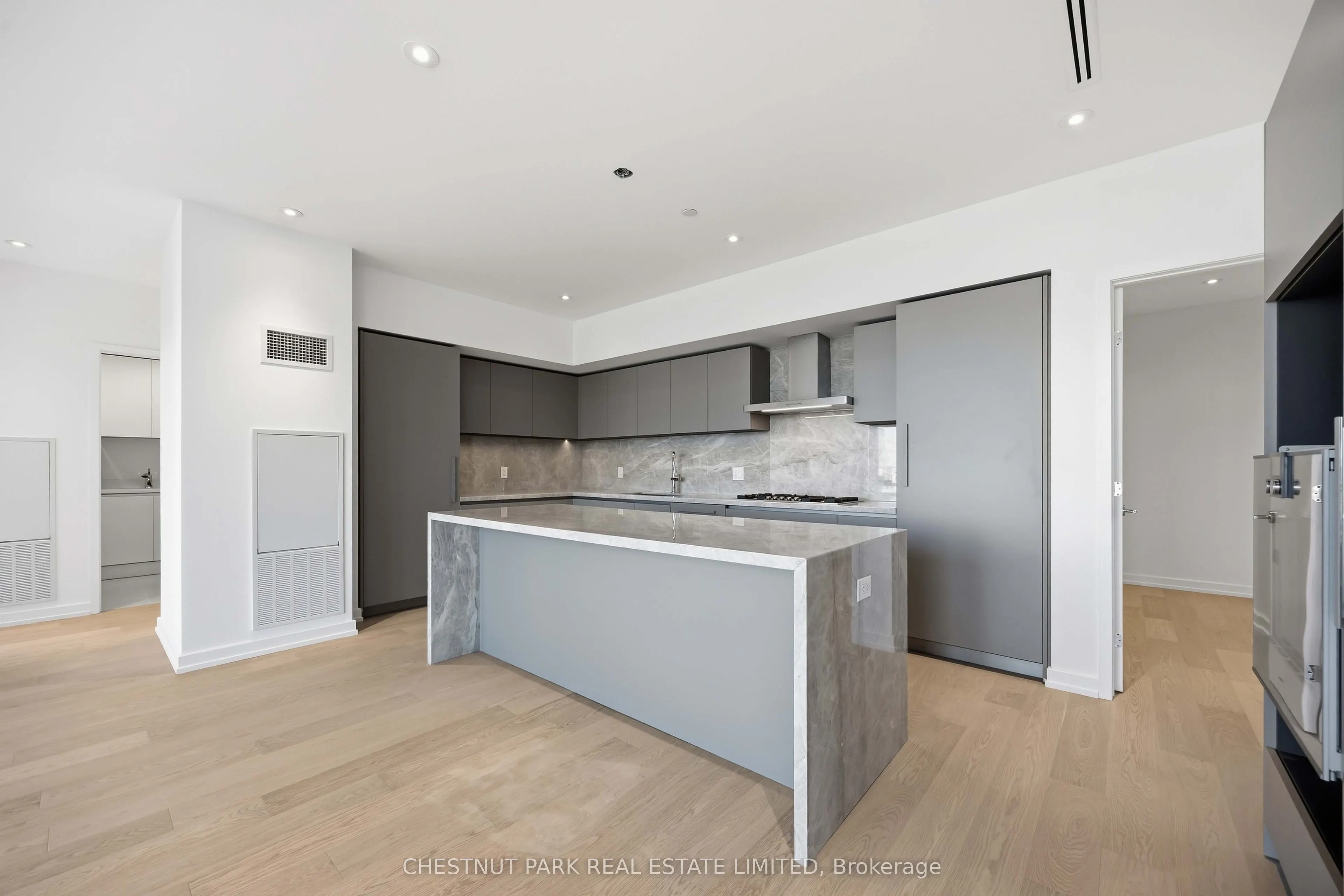 1315 Bay Street #1402