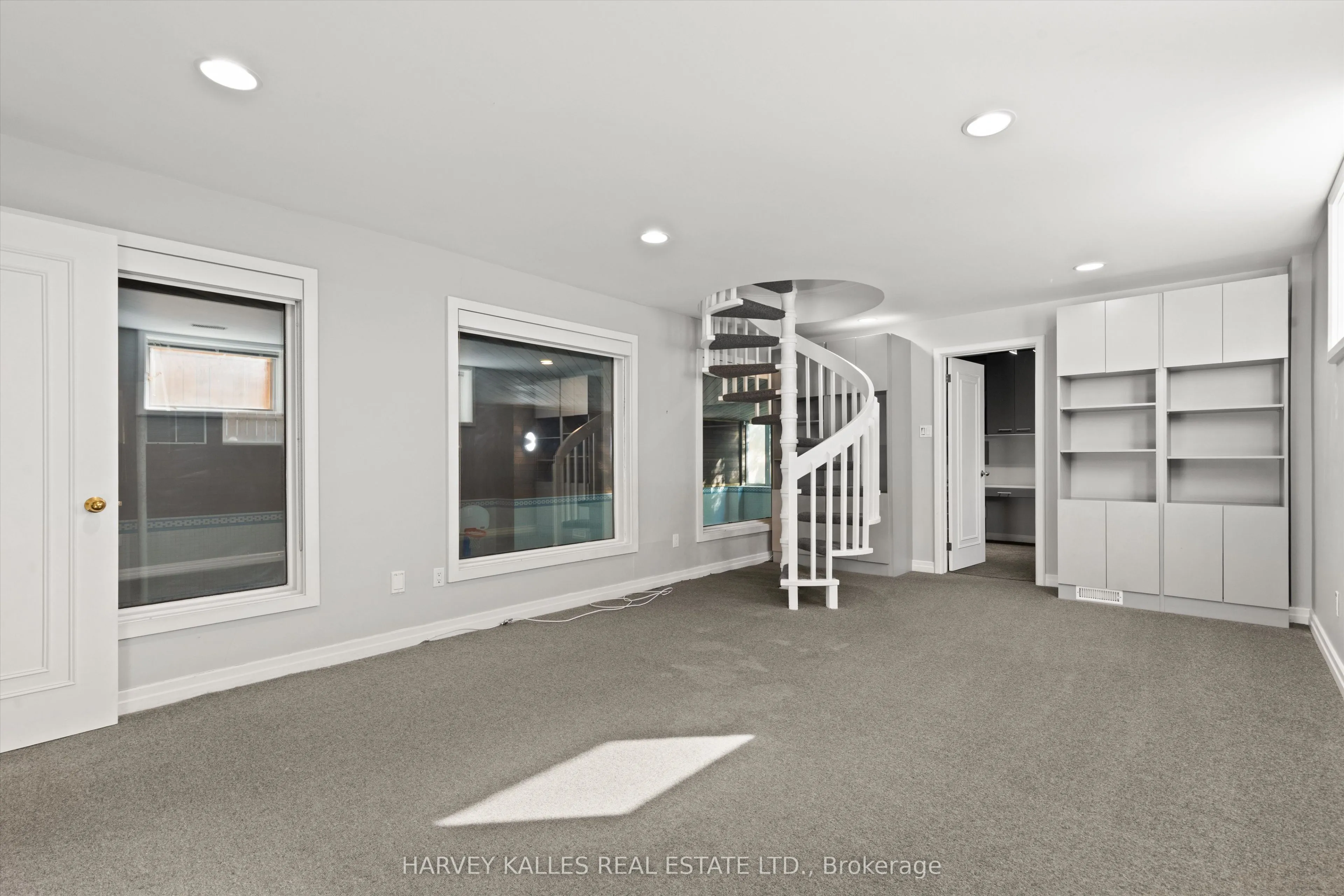 111 Laurelcrest Avenue