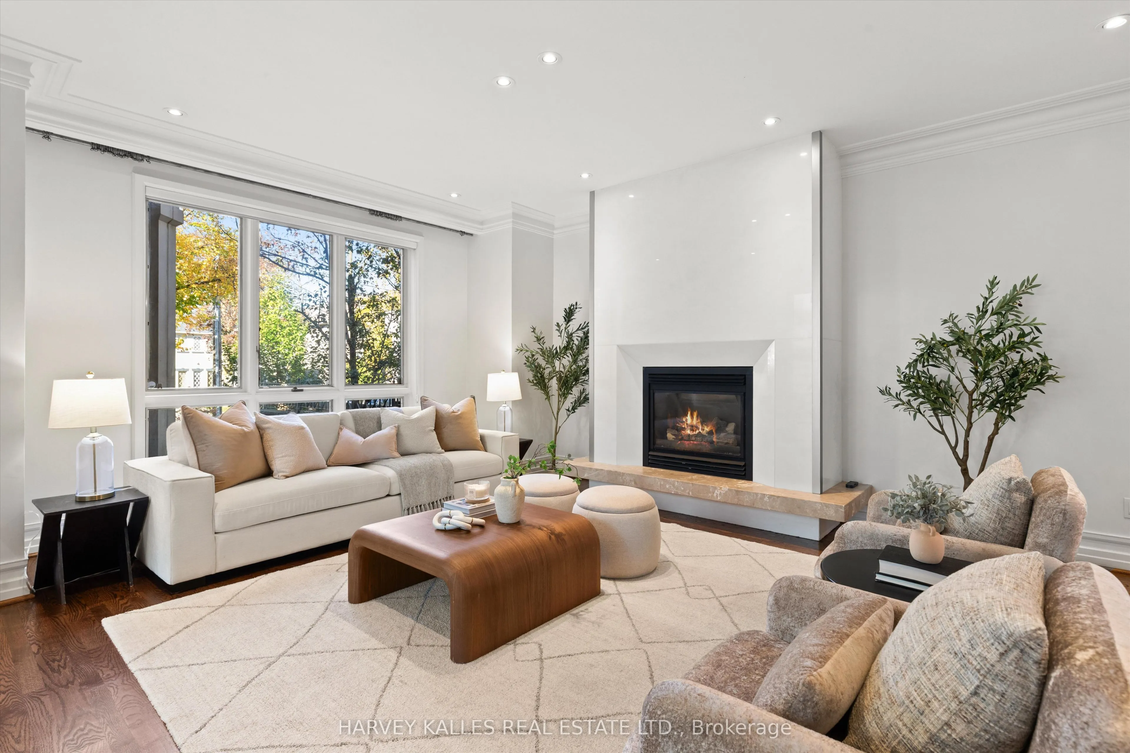 111 Laurelcrest Avenue