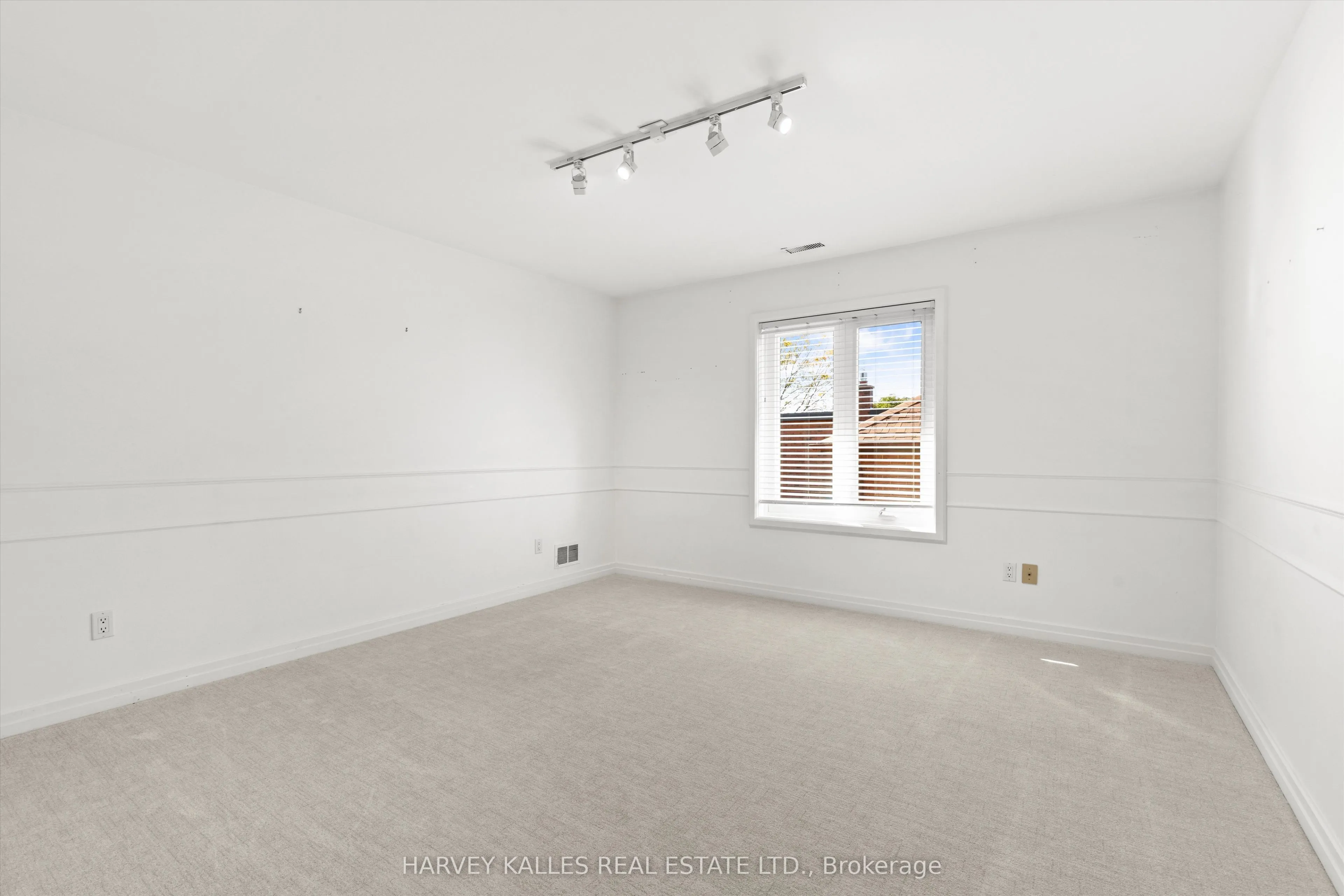 111 Laurelcrest Avenue