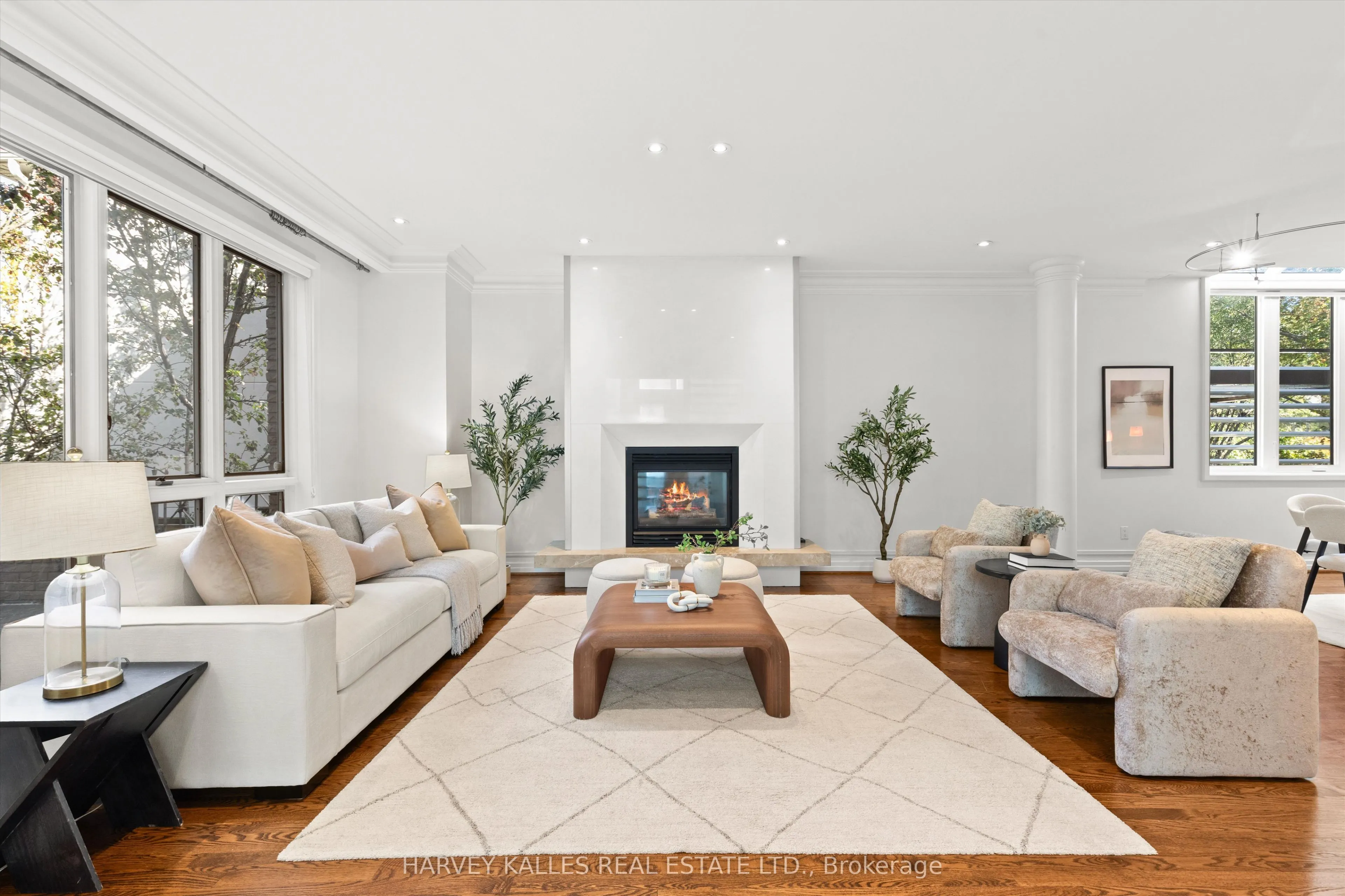 111 Laurelcrest Avenue