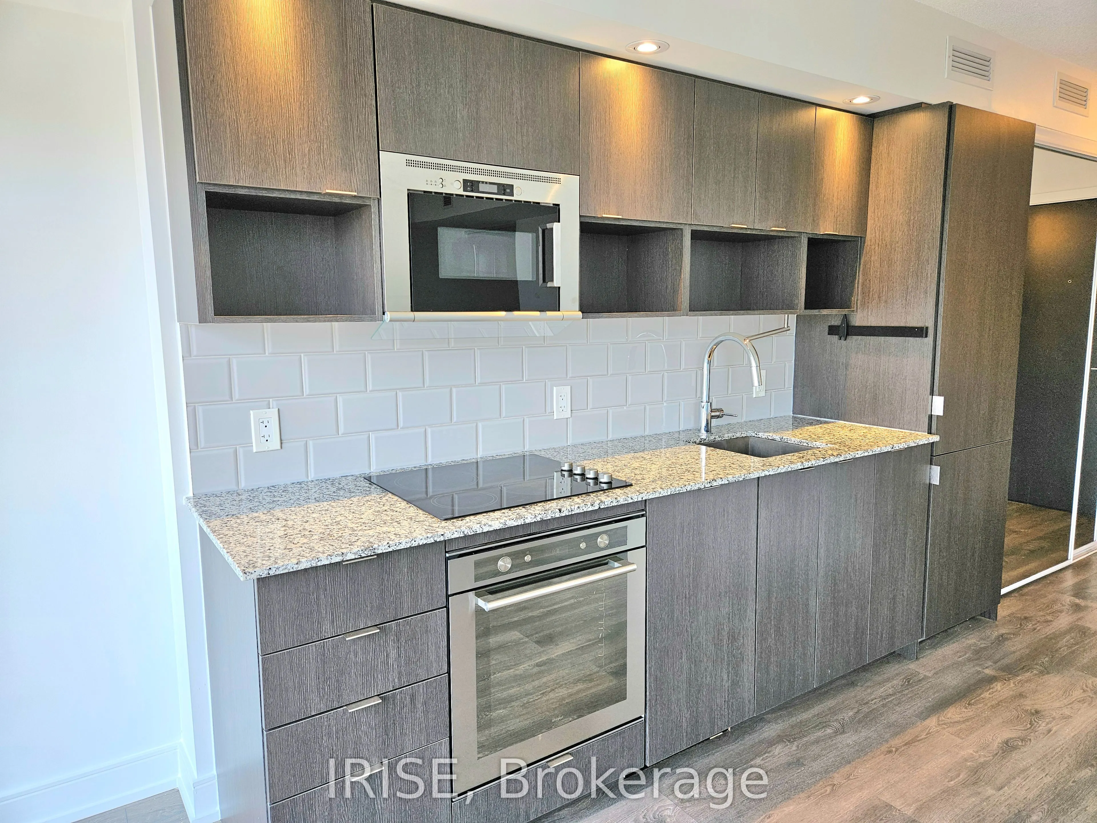 89 McGill Street #1101