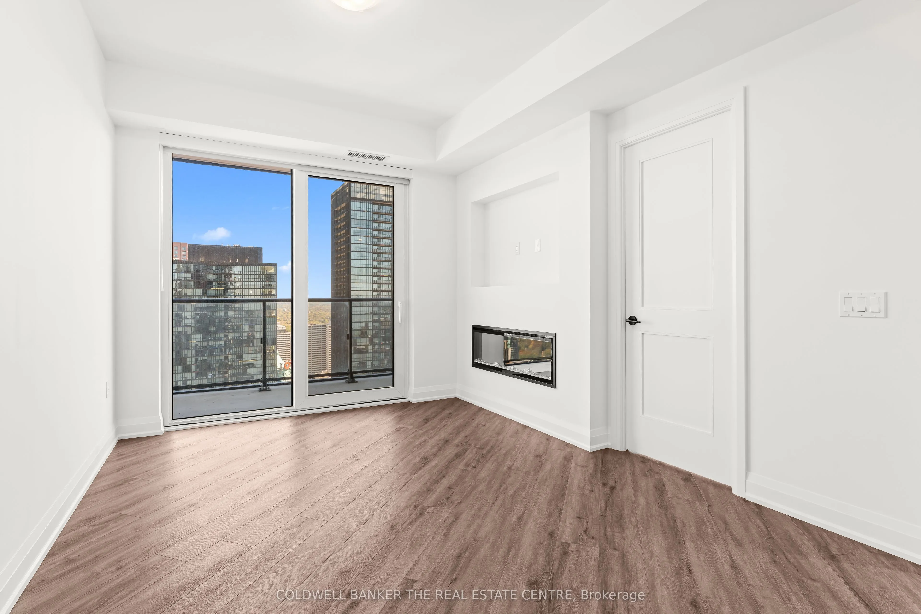 634 Church Street W #3808