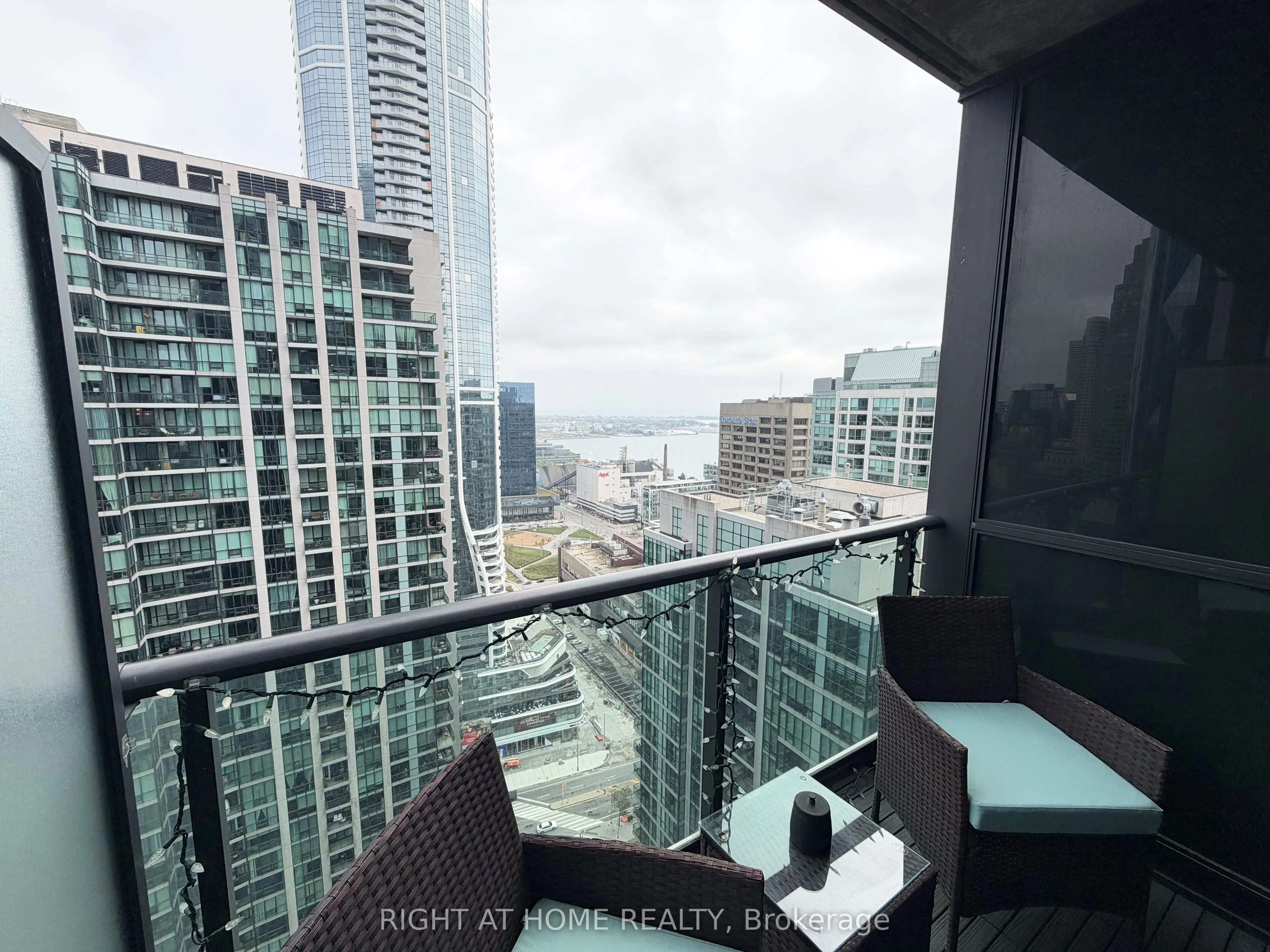 16 Harbour Street #3407