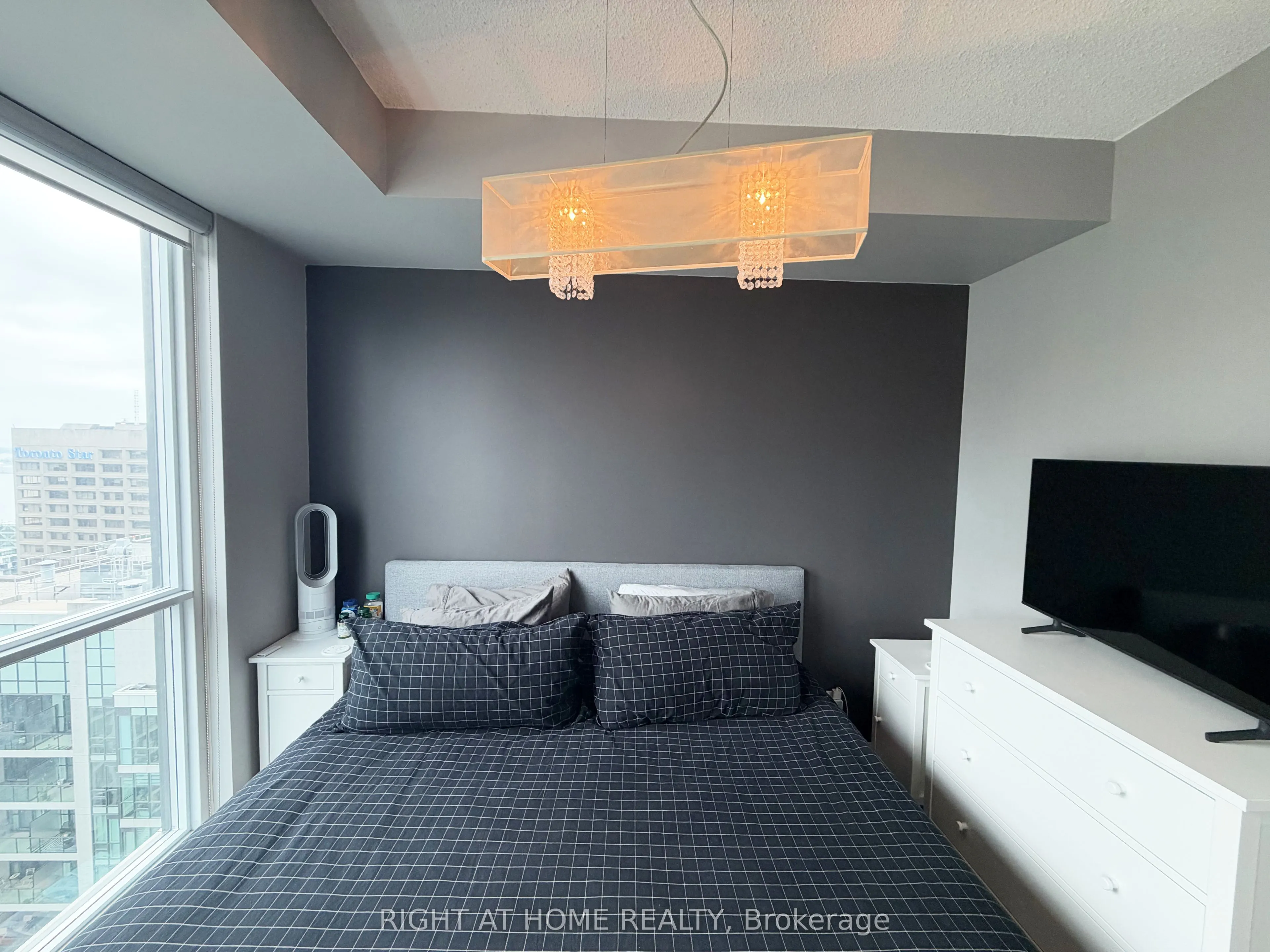 16 Harbour Street #3407