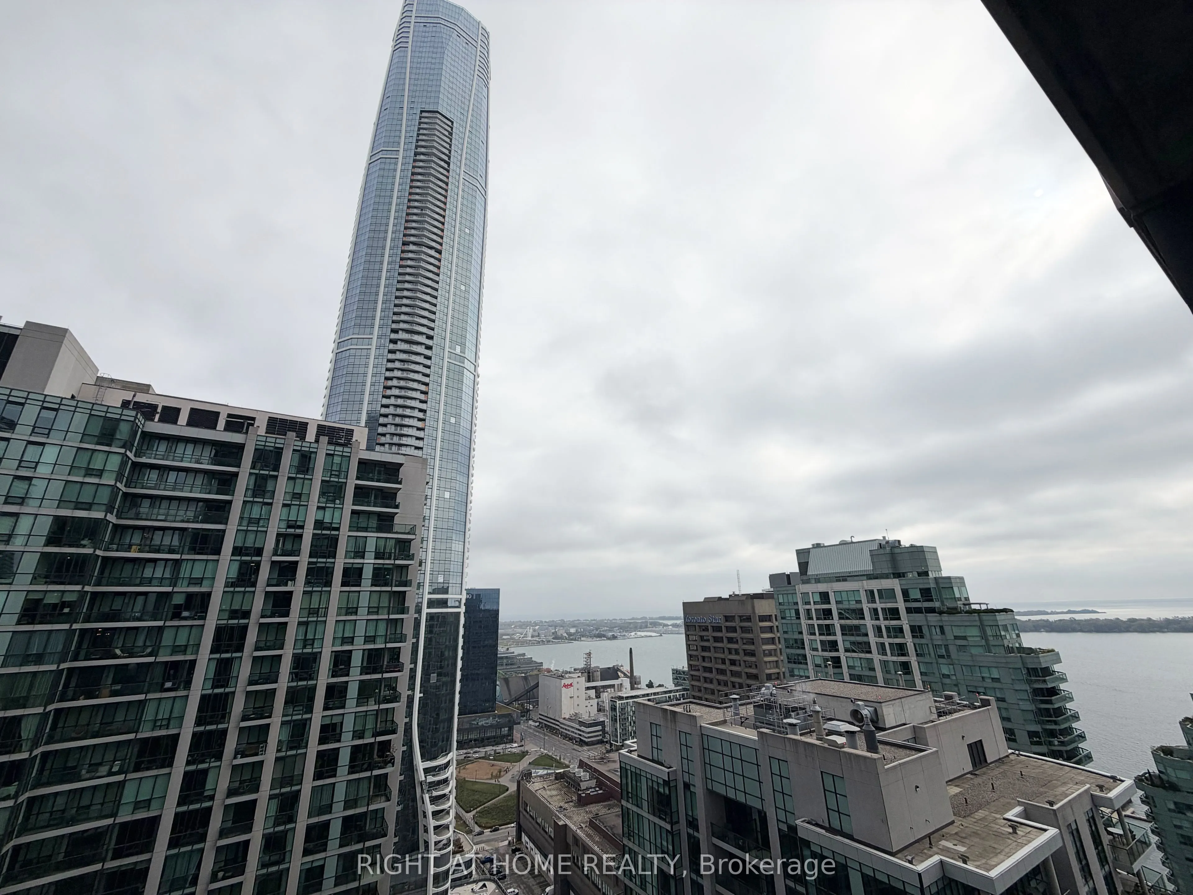 16 Harbour Street #3407