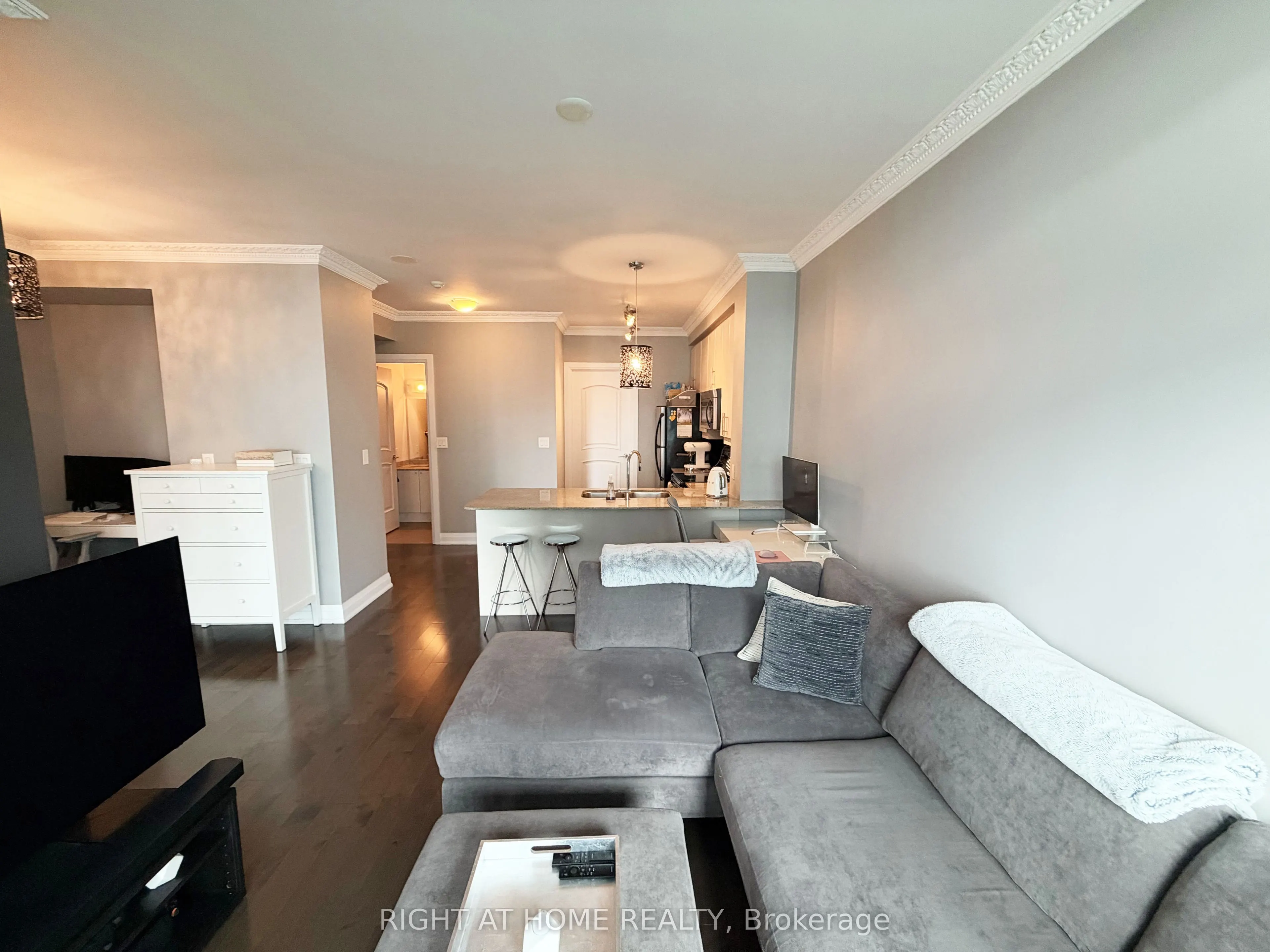 16 Harbour Street #3407