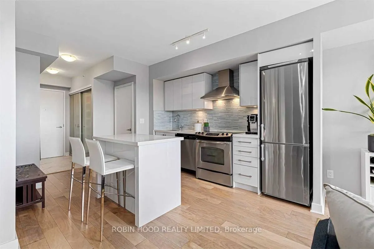 58 Orchard View Boulevard #1511
