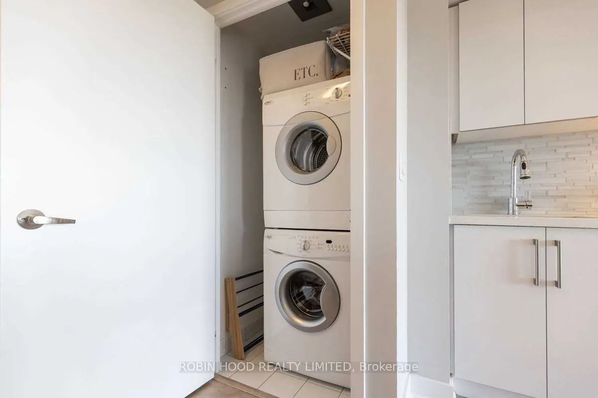 58 Orchard View Boulevard #1511