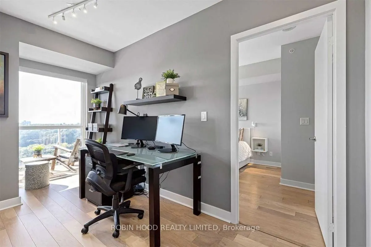 58 Orchard View Boulevard #1511