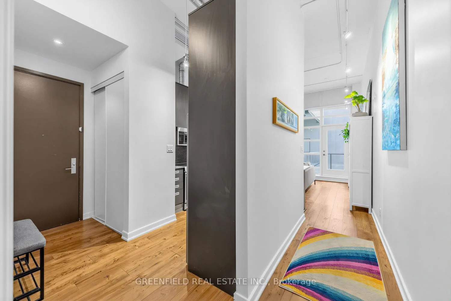 380 Macpherson Avenue N #410