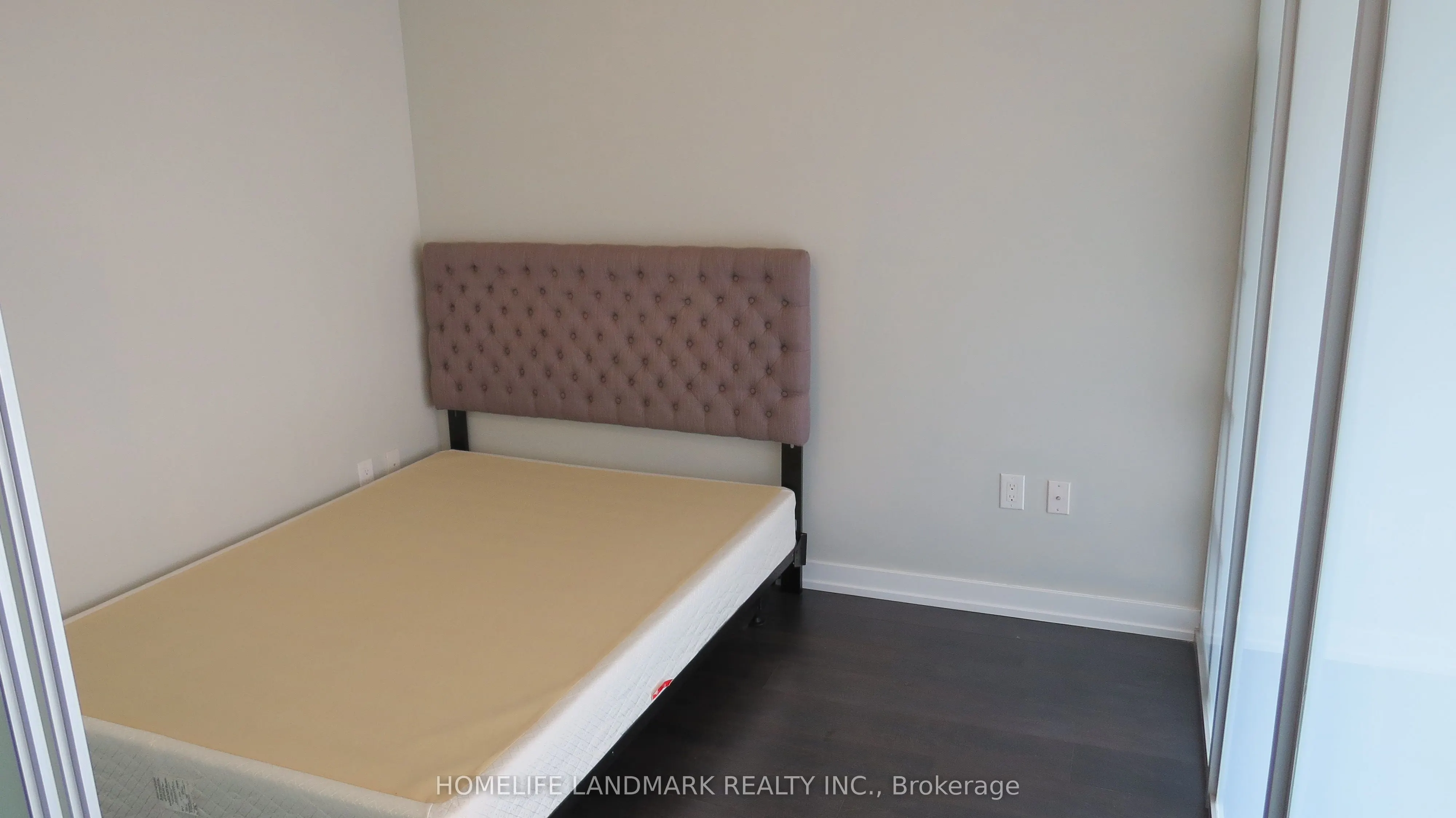 426 University Avenue #1602