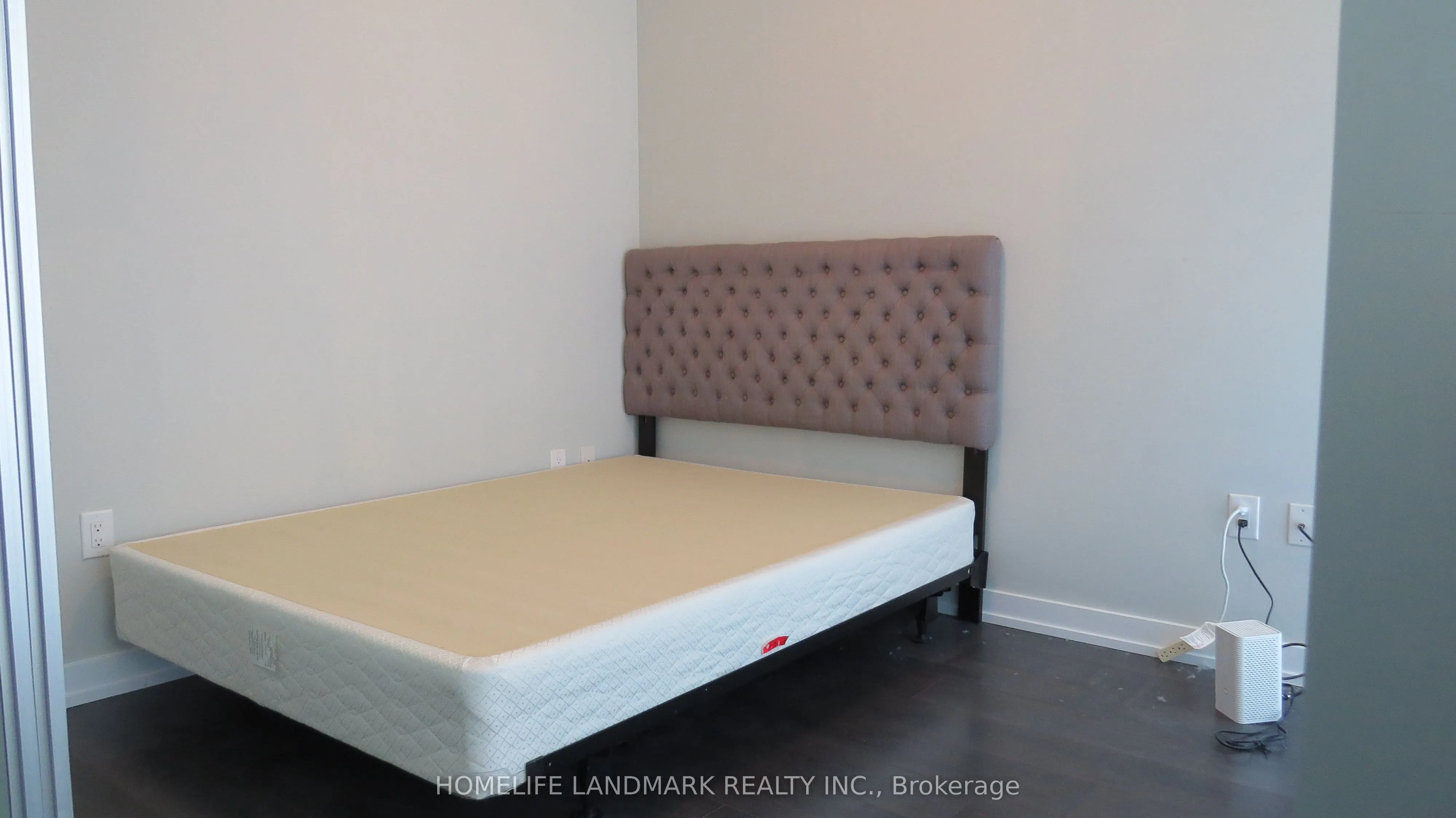 426 University Avenue #1602