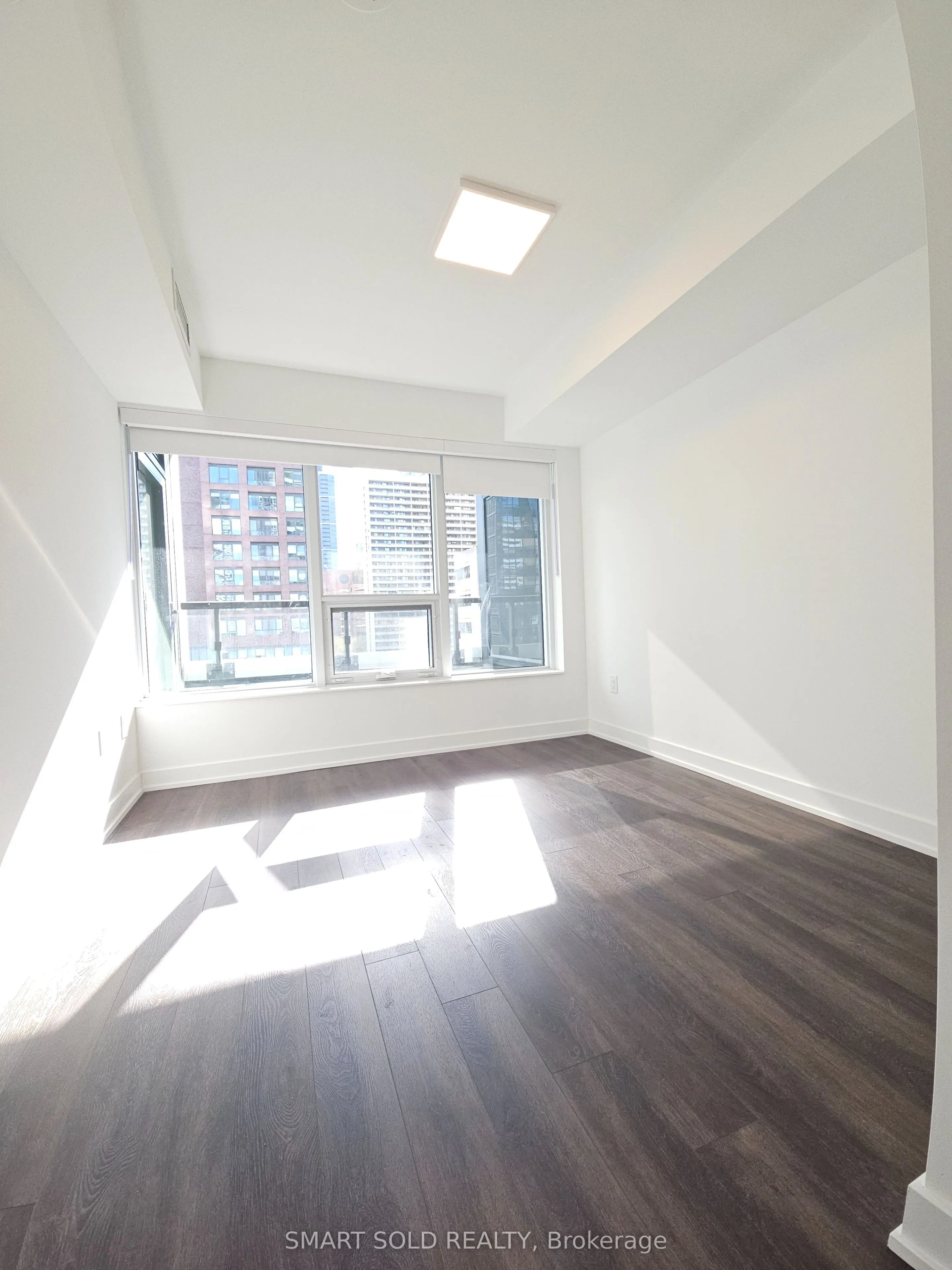 609 Sherbourne Street #702