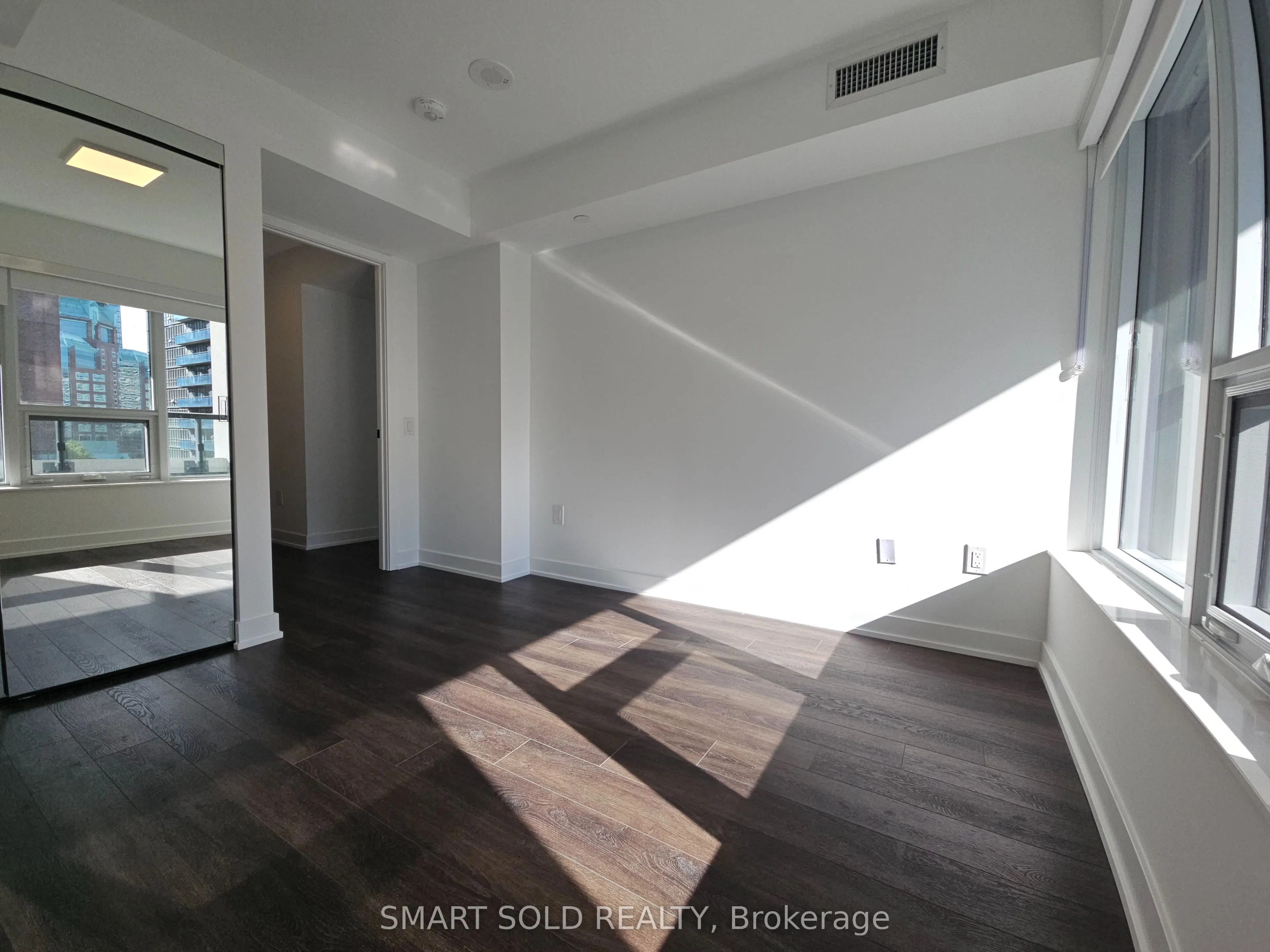 609 Sherbourne Street #702