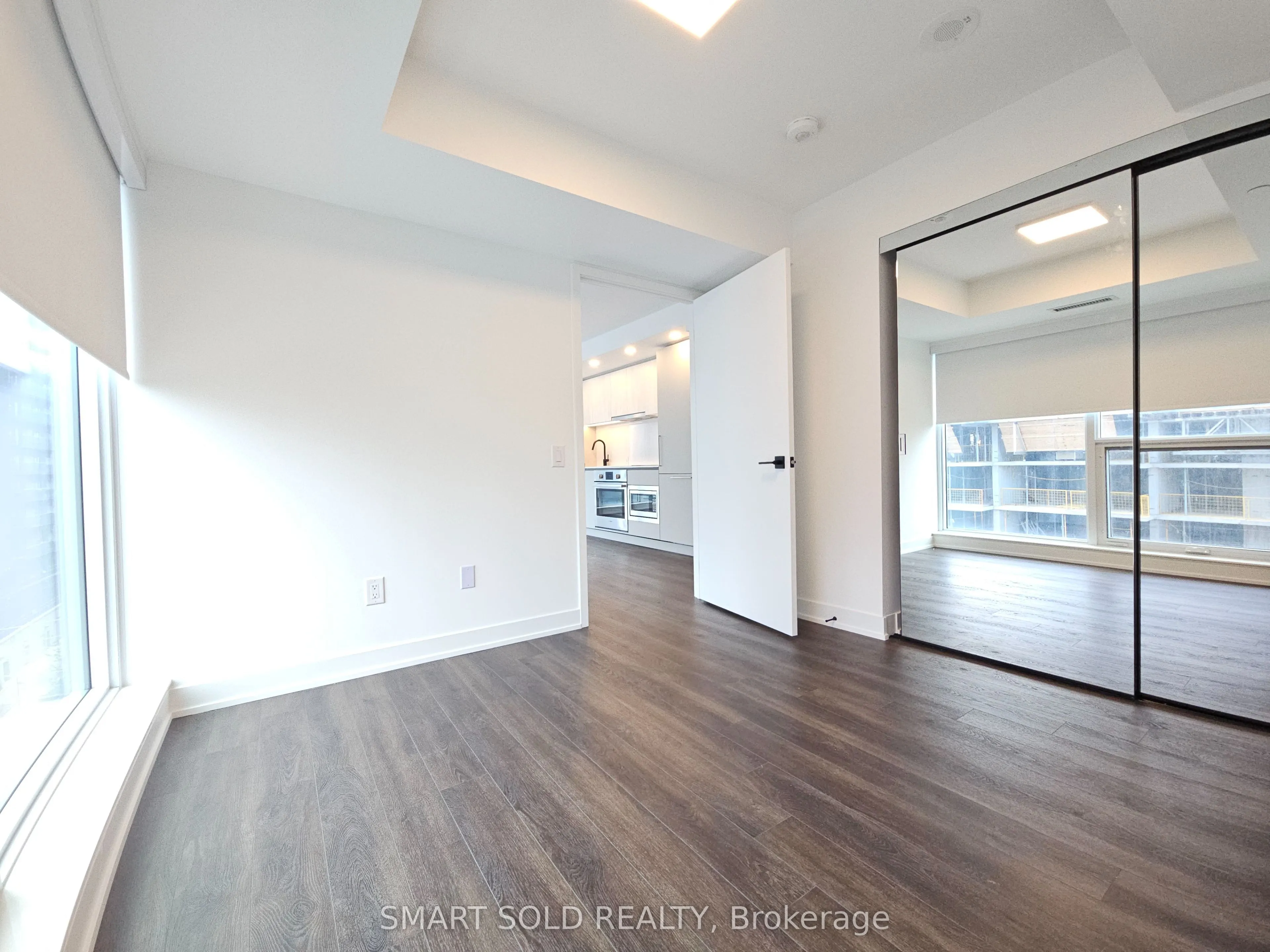 609 Sherbourne Street #702