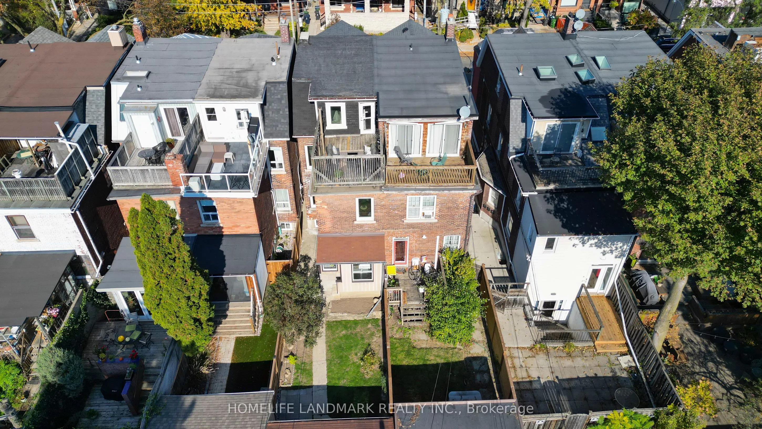 35 Dupont Street