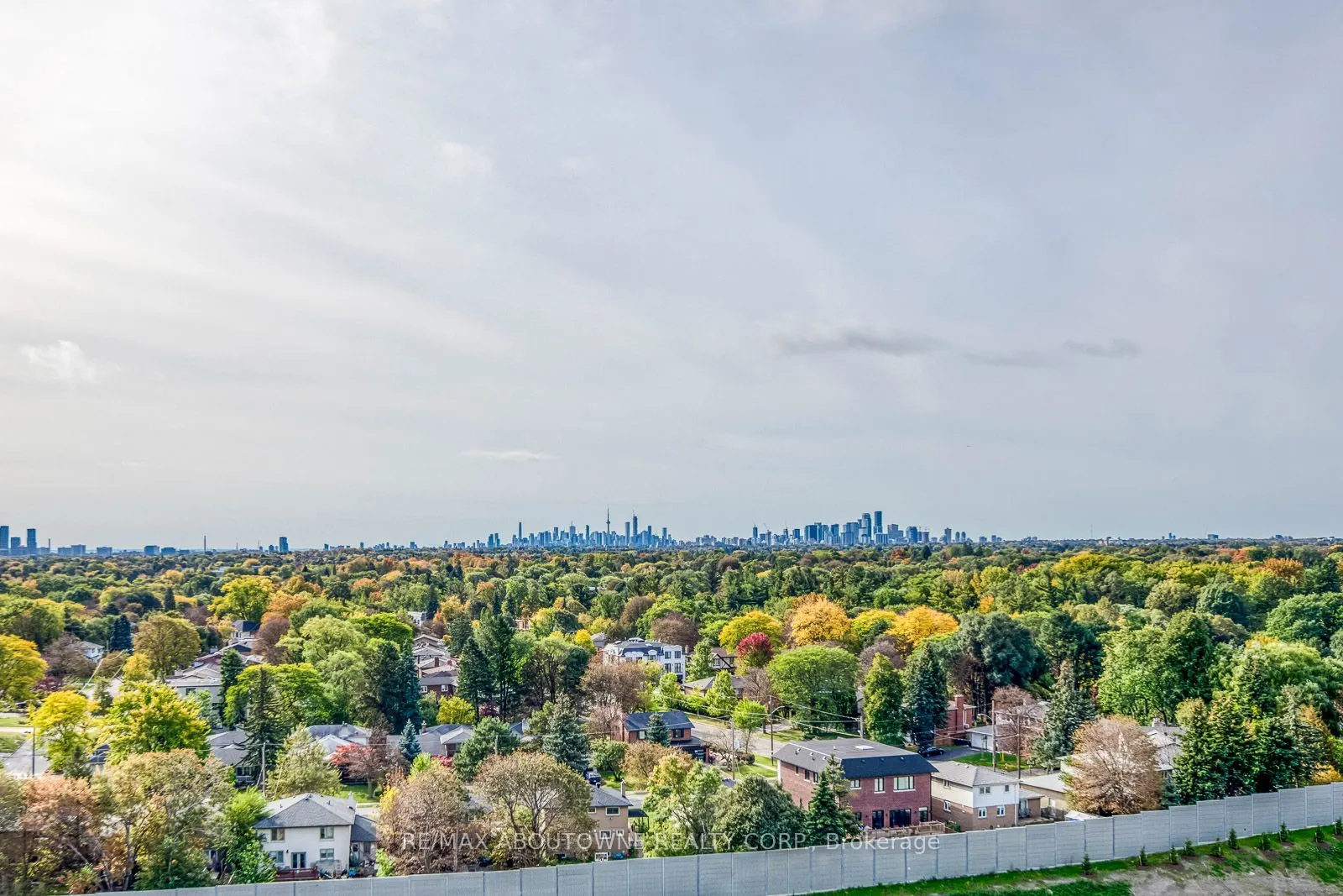 27 Mcmahon Drive #1706