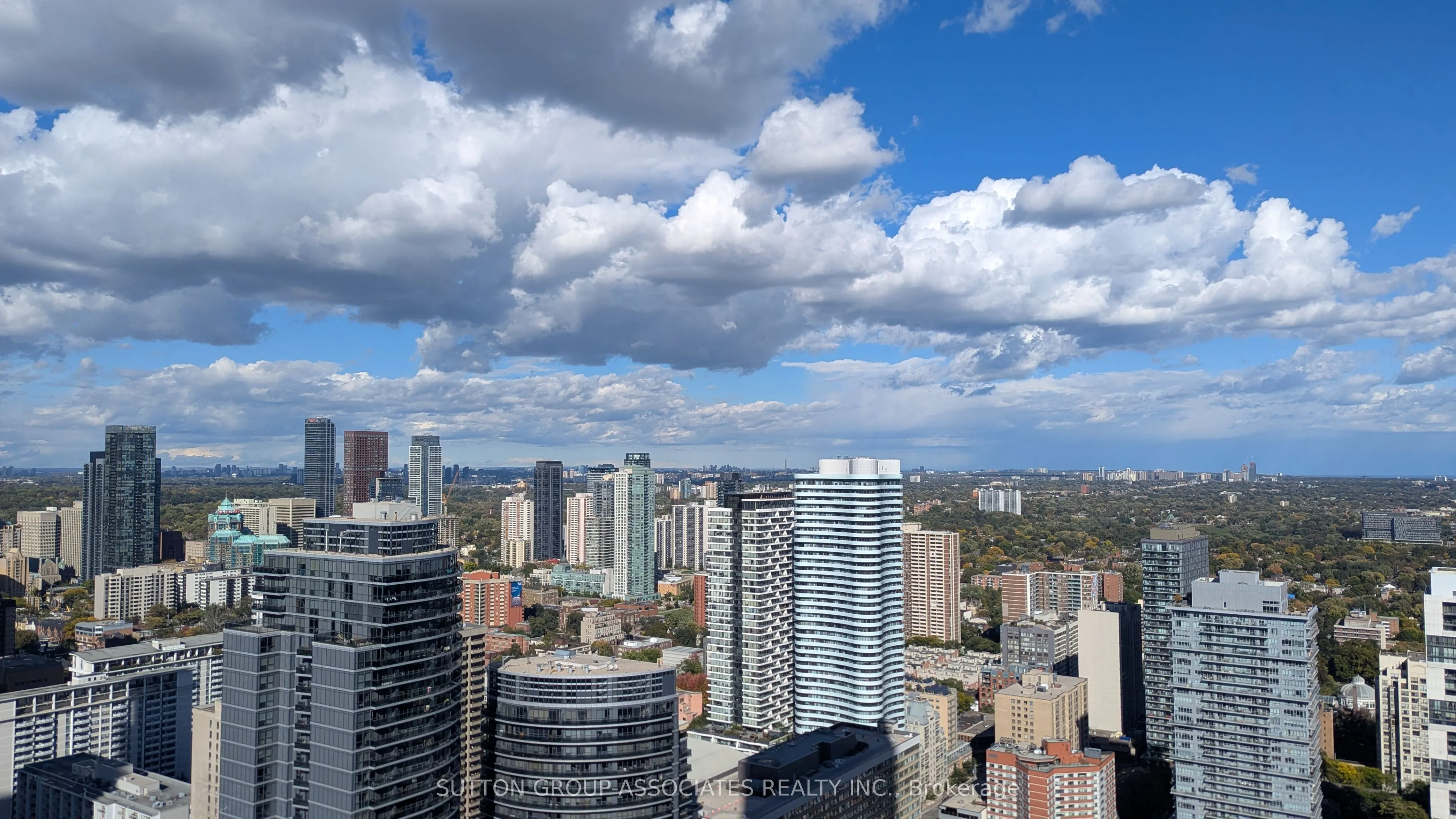 386 Yonge Street #4401