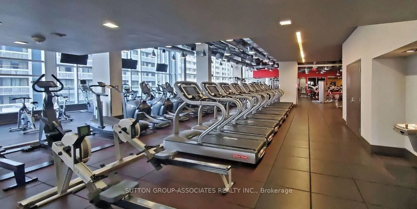 386 Yonge Street #4401