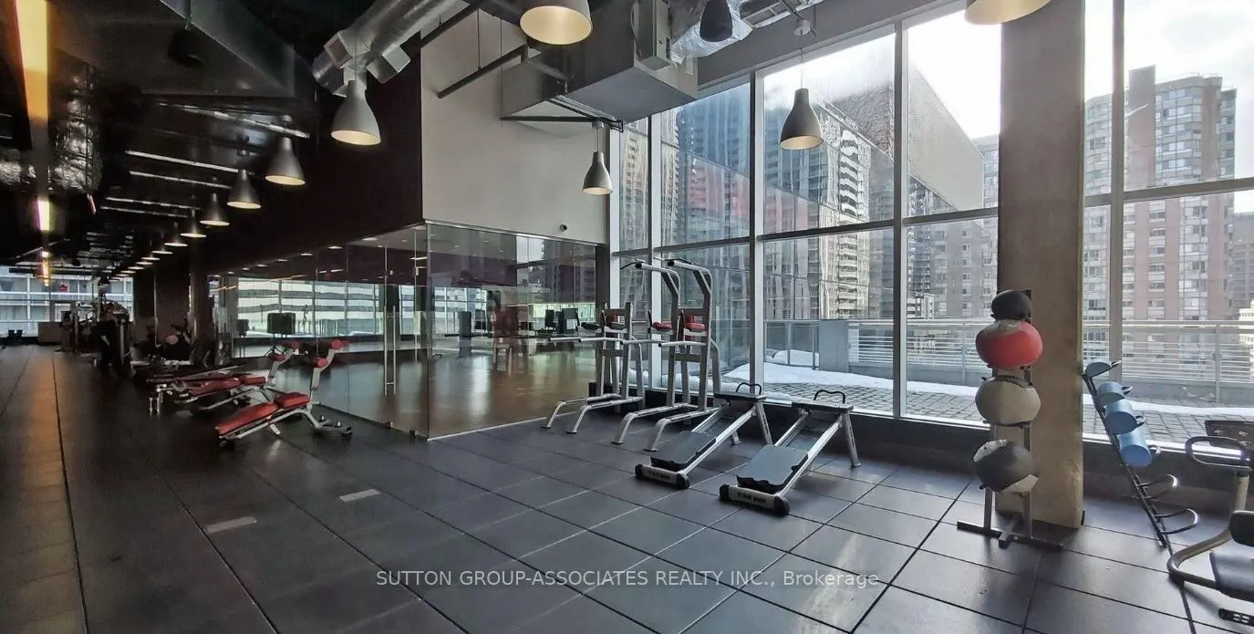 386 Yonge Street #4401