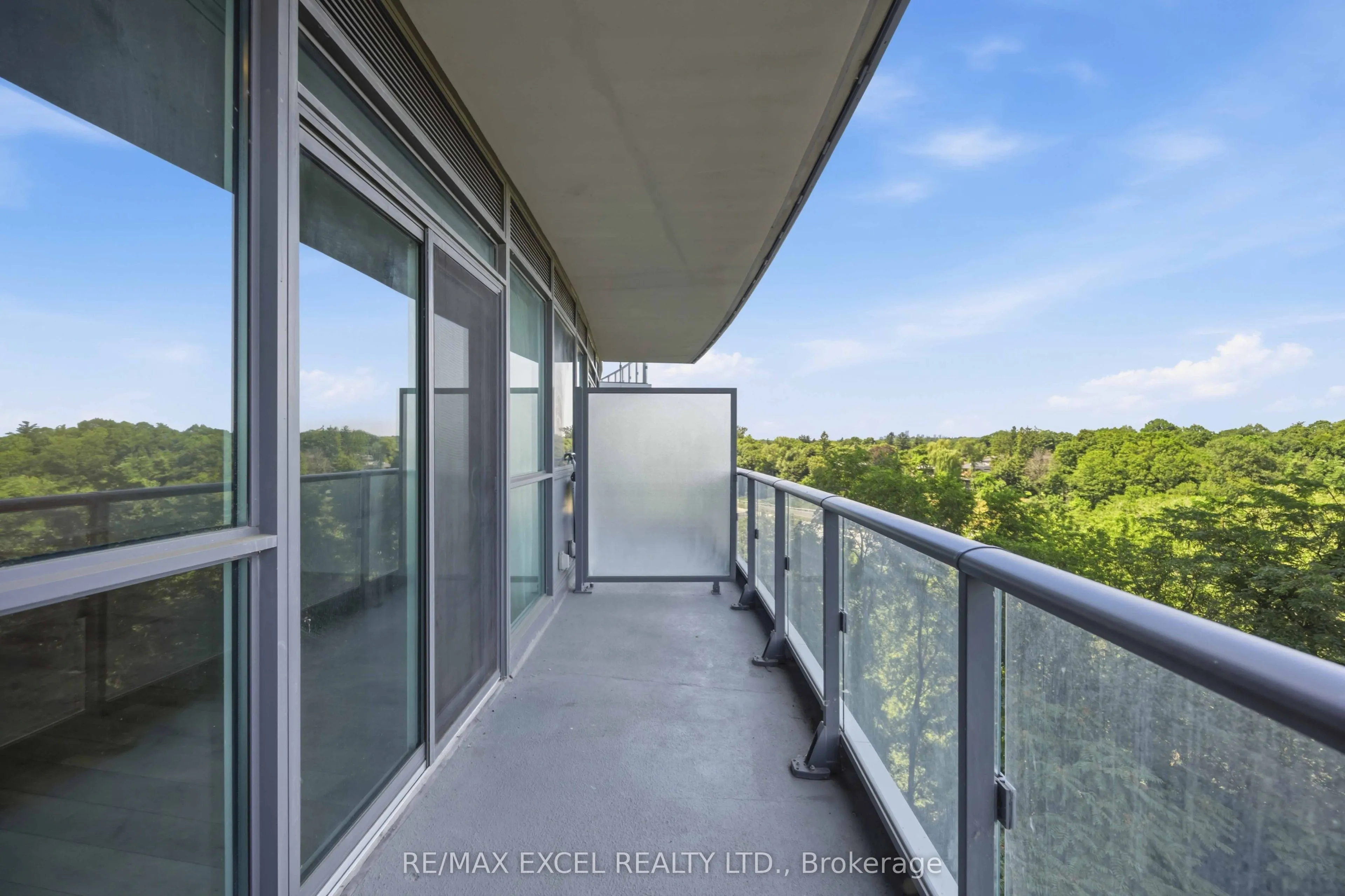 160 Vanderhoof Avenue #417