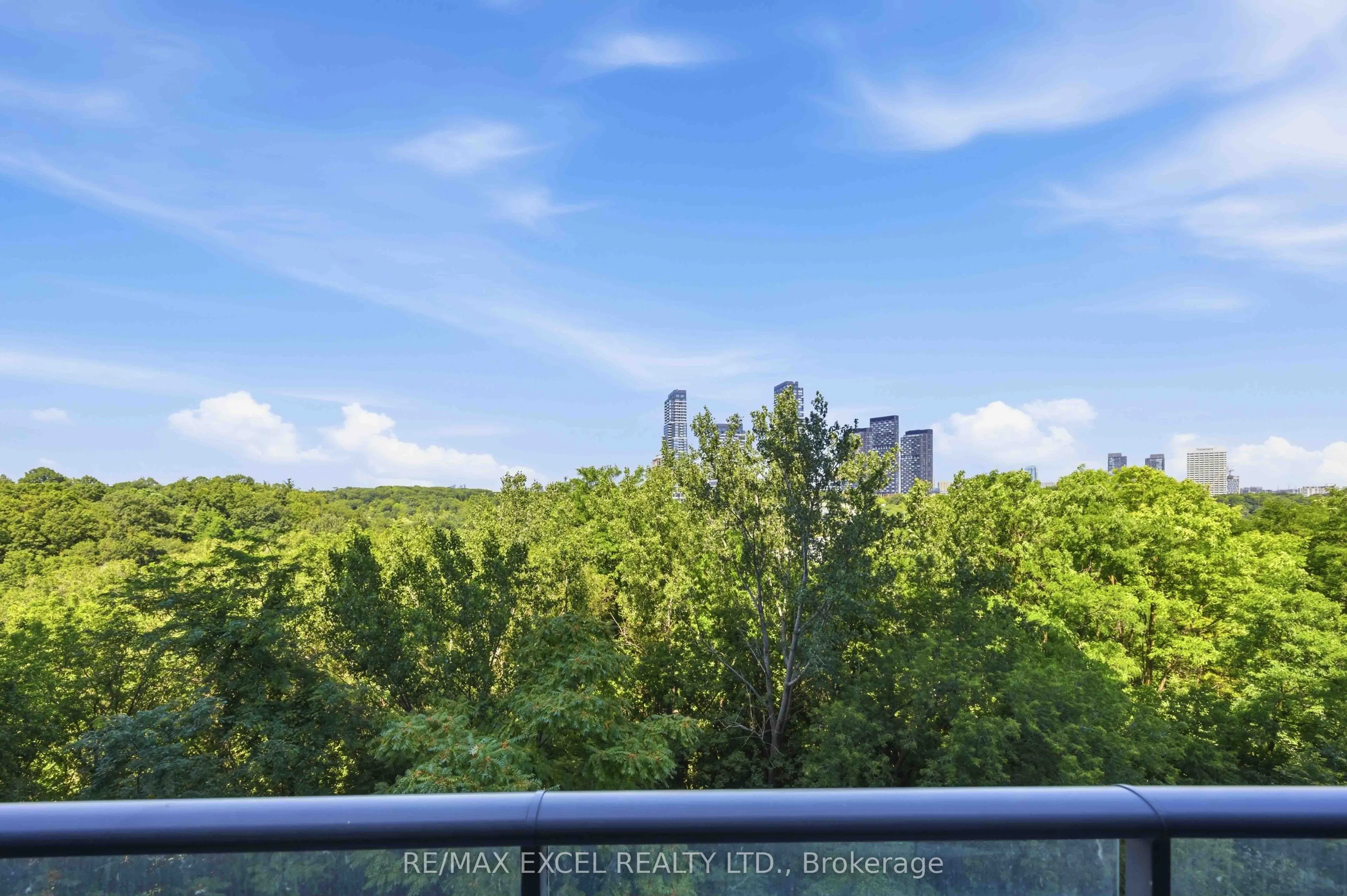 160 Vanderhoof Avenue #417